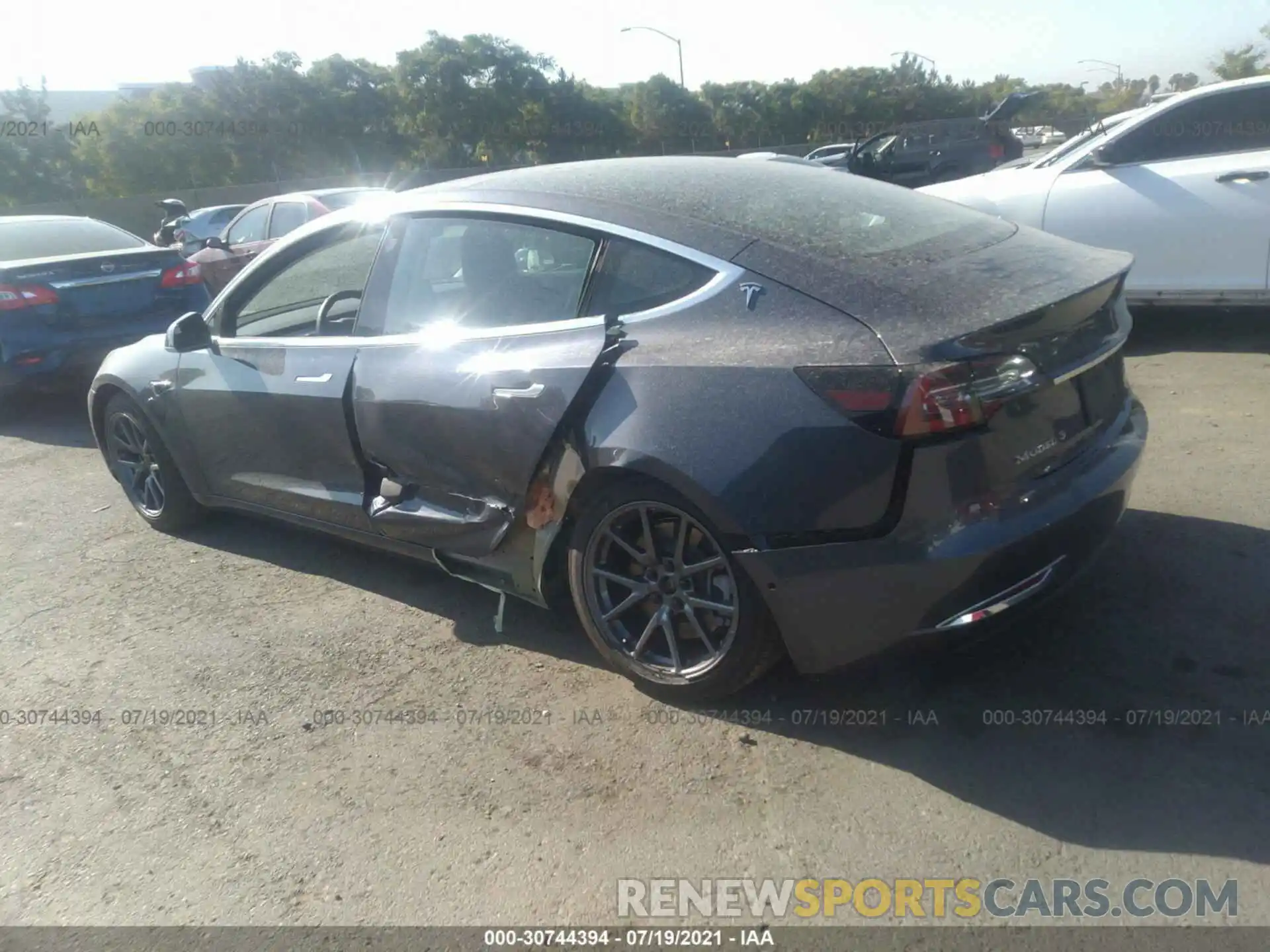 3 Photograph of a damaged car 5YJ3E1EBXLF616891 TESLA MODEL 3 2020