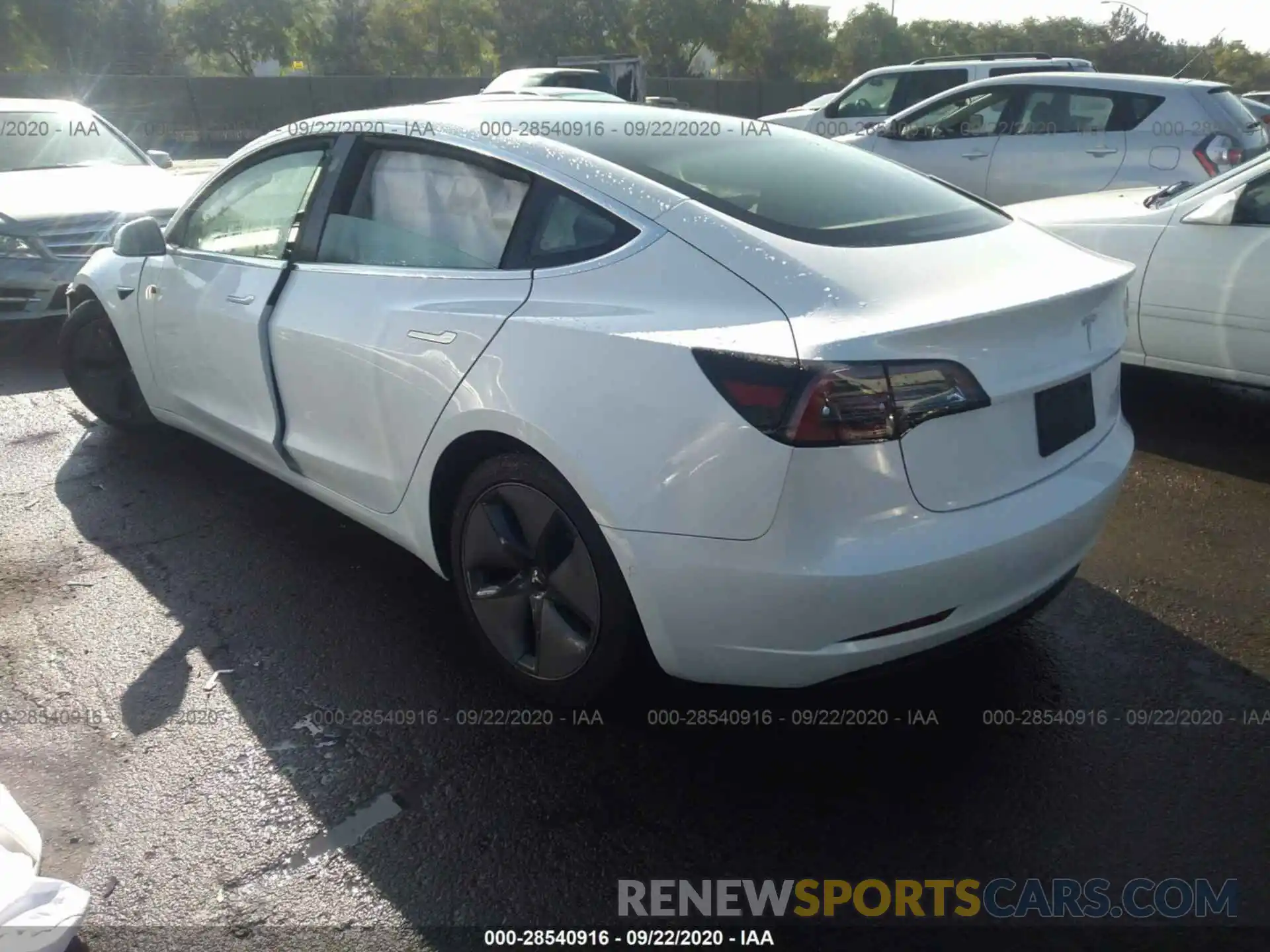 3 Photograph of a damaged car 5YJ3E1EBXLF619287 TESLA MODEL 3 2020