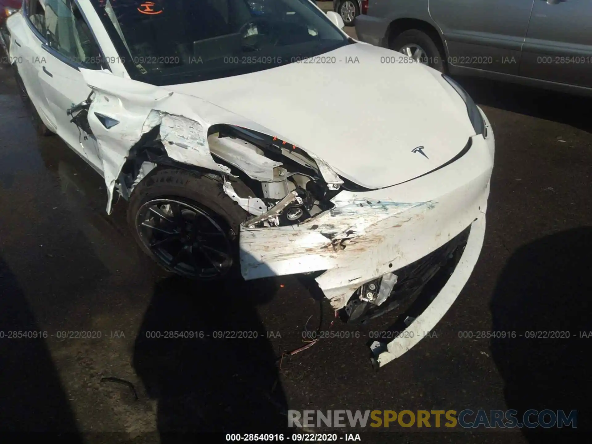 6 Photograph of a damaged car 5YJ3E1EBXLF619287 TESLA MODEL 3 2020