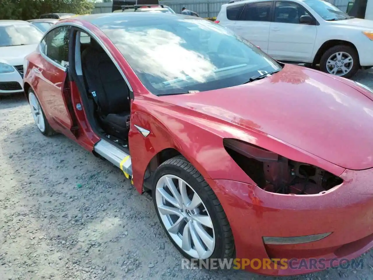 9 Photograph of a damaged car 5YJ3E1EBXLF620326 TESLA MODEL 3 2020