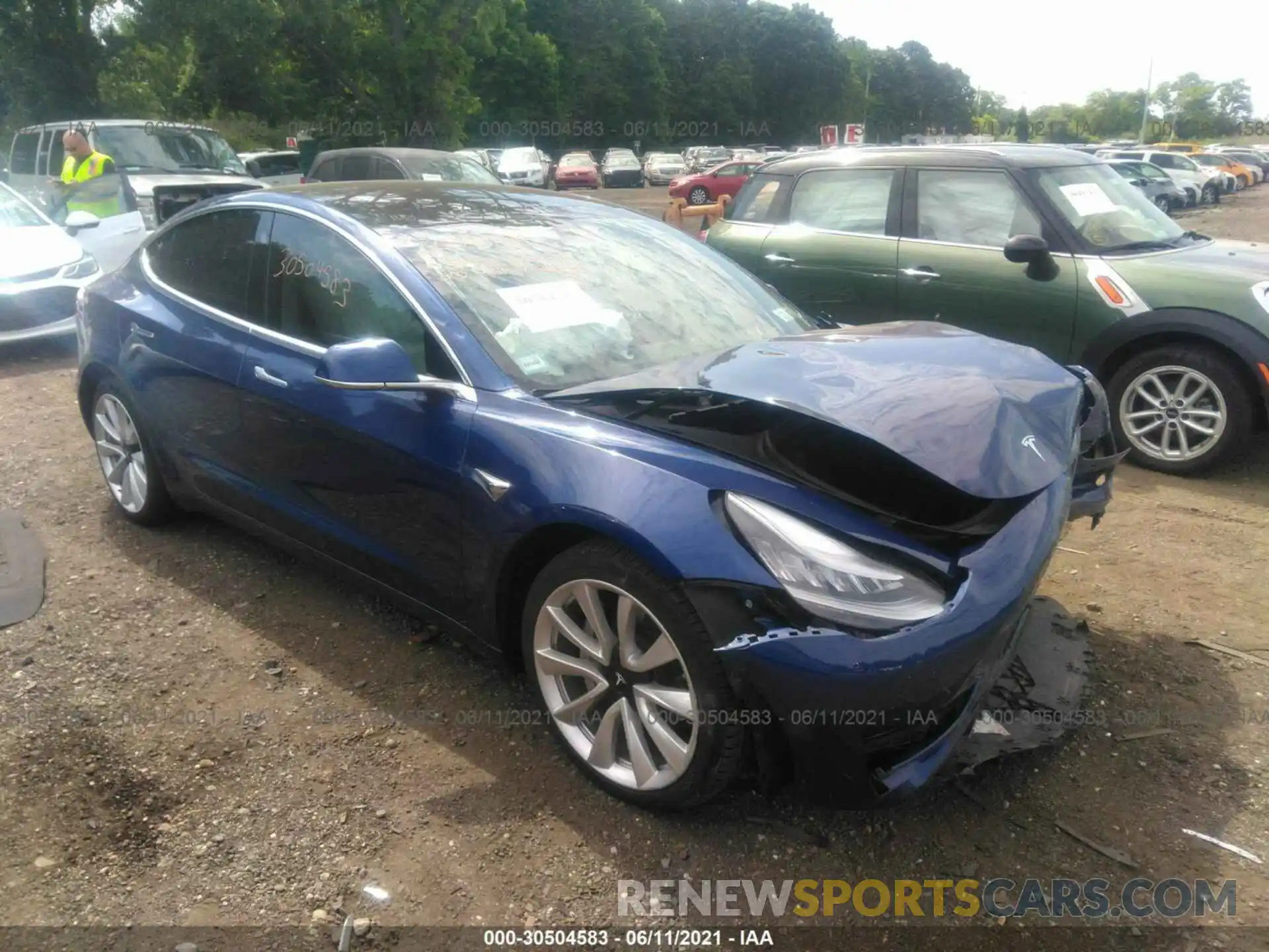 1 Photograph of a damaged car 5YJ3E1EBXLF620598 TESLA MODEL 3 2020