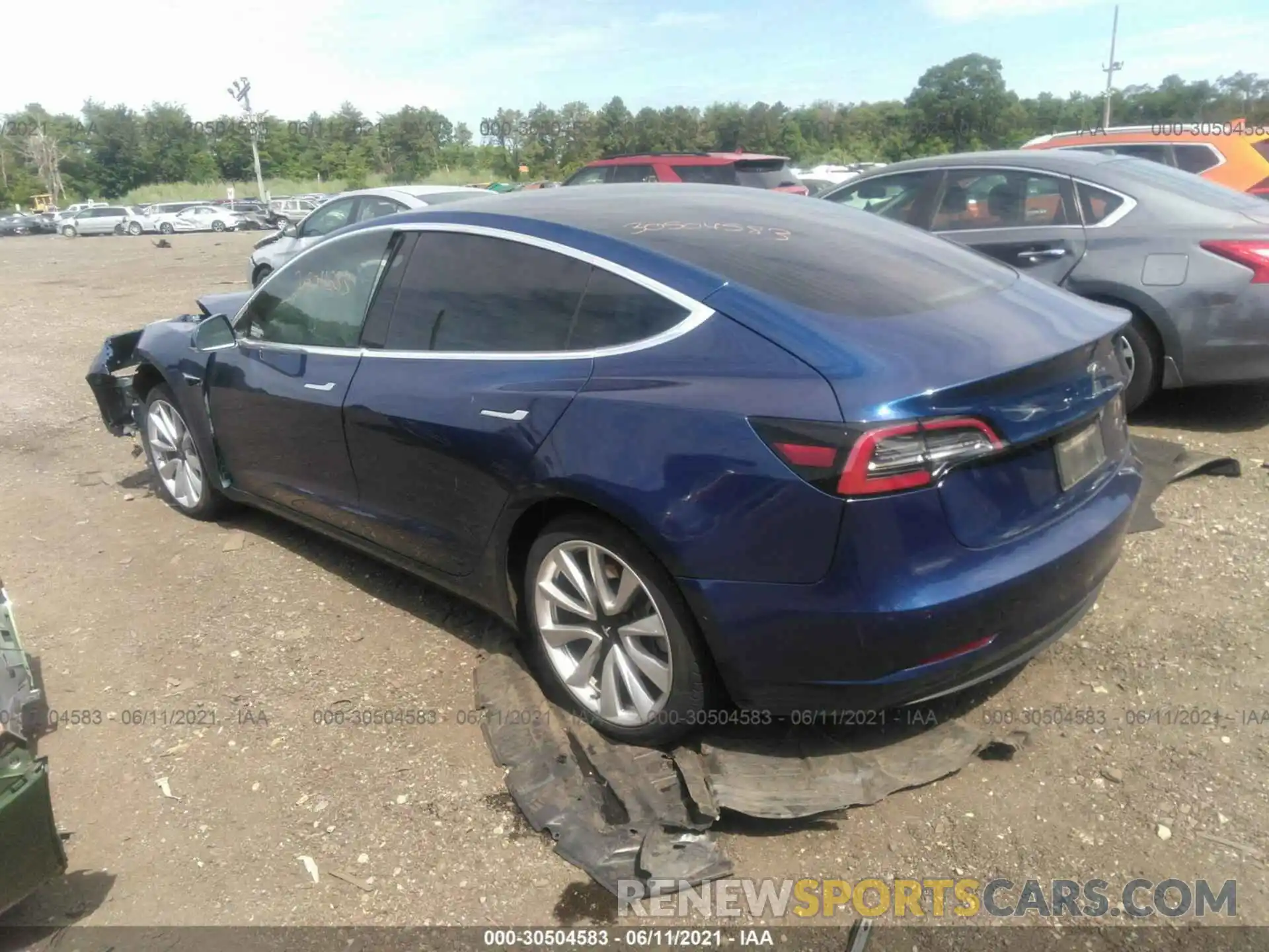 3 Photograph of a damaged car 5YJ3E1EBXLF620598 TESLA MODEL 3 2020