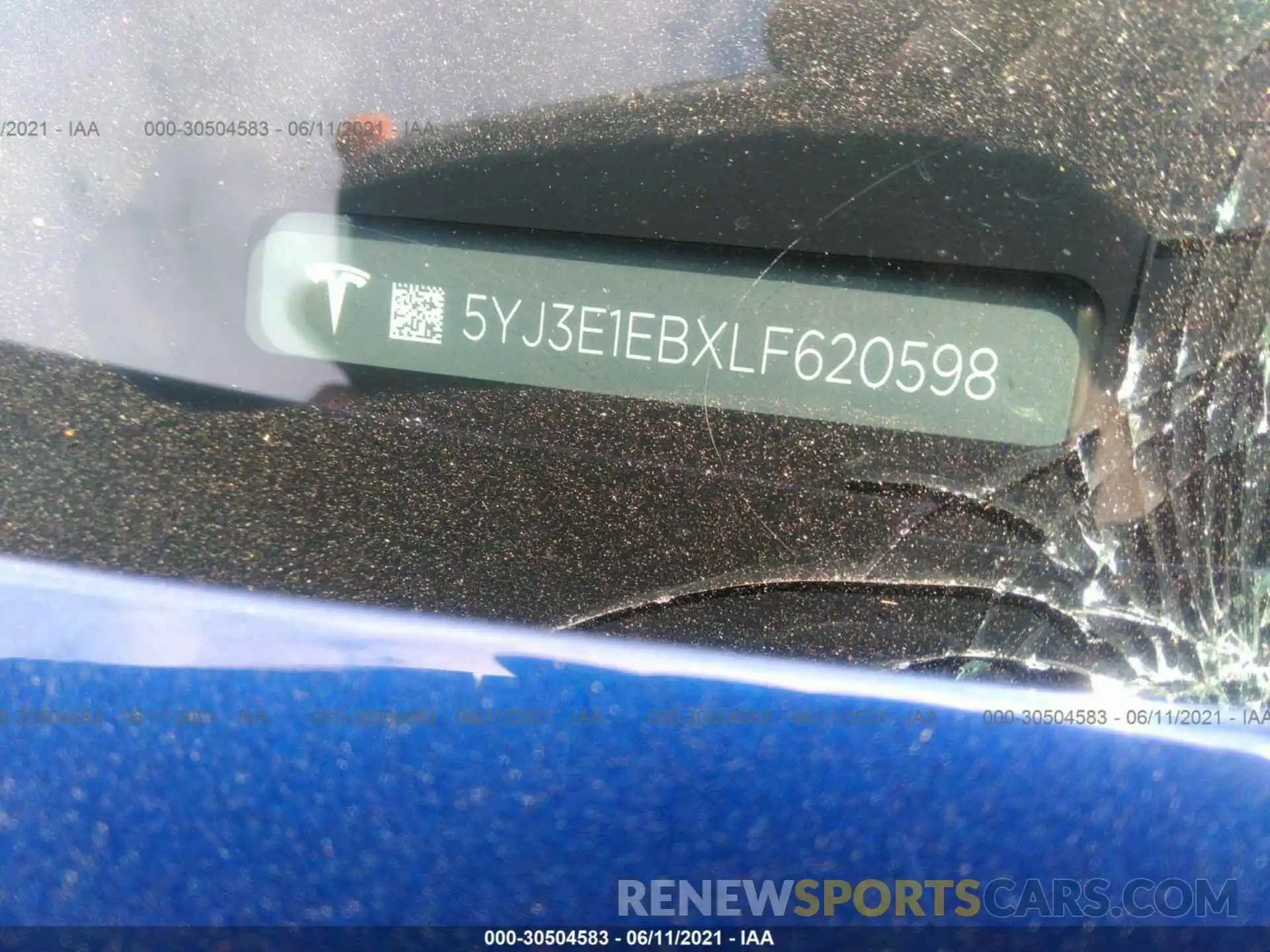 9 Photograph of a damaged car 5YJ3E1EBXLF620598 TESLA MODEL 3 2020