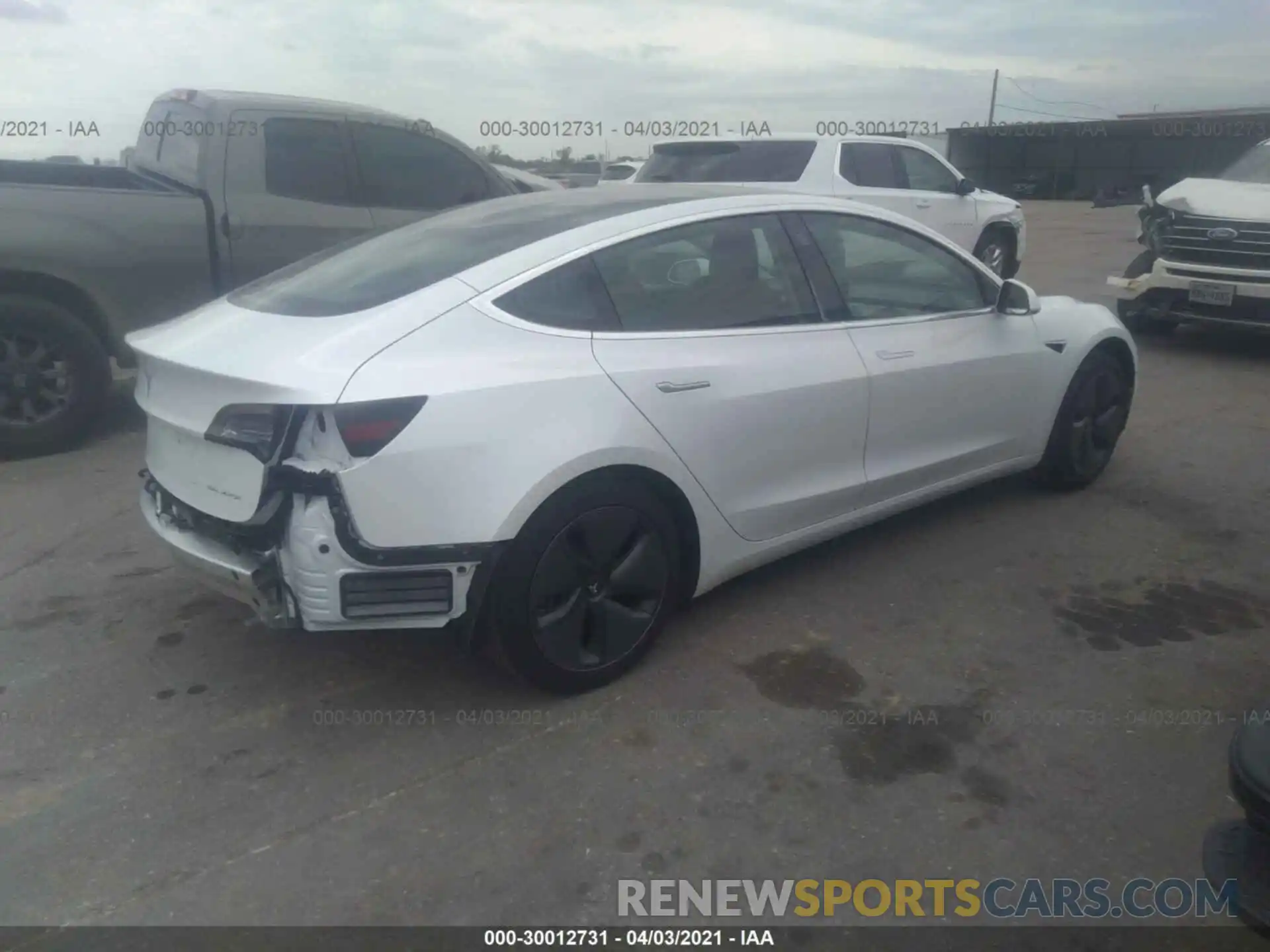 4 Photograph of a damaged car 5YJ3E1EBXLF637417 TESLA MODEL 3 2020