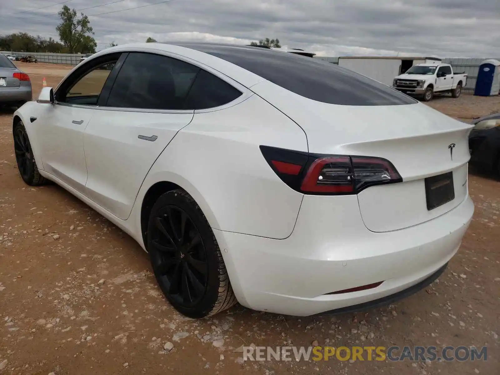 3 Photograph of a damaged car 5YJ3E1EBXLF638597 TESLA MODEL 3 2020