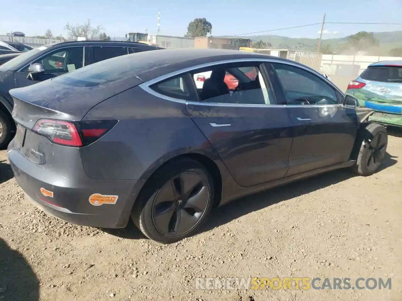 3 Photograph of a damaged car 5YJ3E1EBXLF646019 TESLA MODEL 3 2020