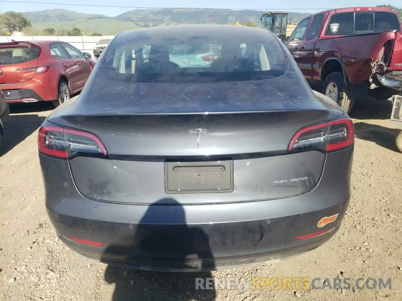 6 Photograph of a damaged car 5YJ3E1EBXLF646019 TESLA MODEL 3 2020