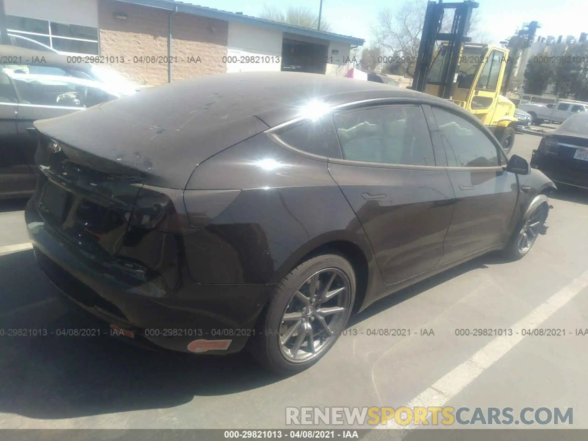 4 Photograph of a damaged car 5YJ3E1EBXLF647400 TESLA MODEL 3 2020