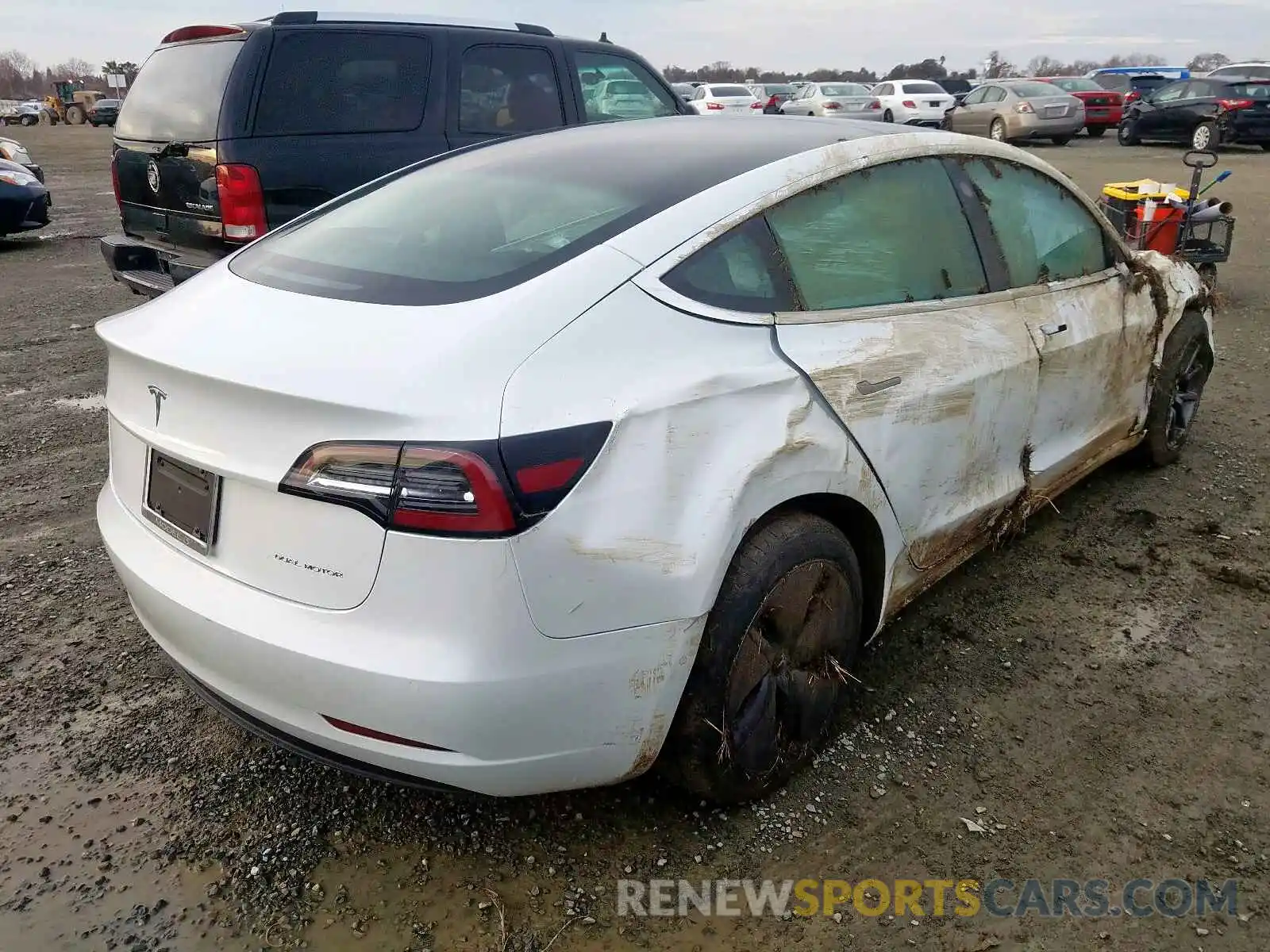 4 Photograph of a damaged car 5YJ3E1EBXLF650264 TESLA MODEL 3 2020