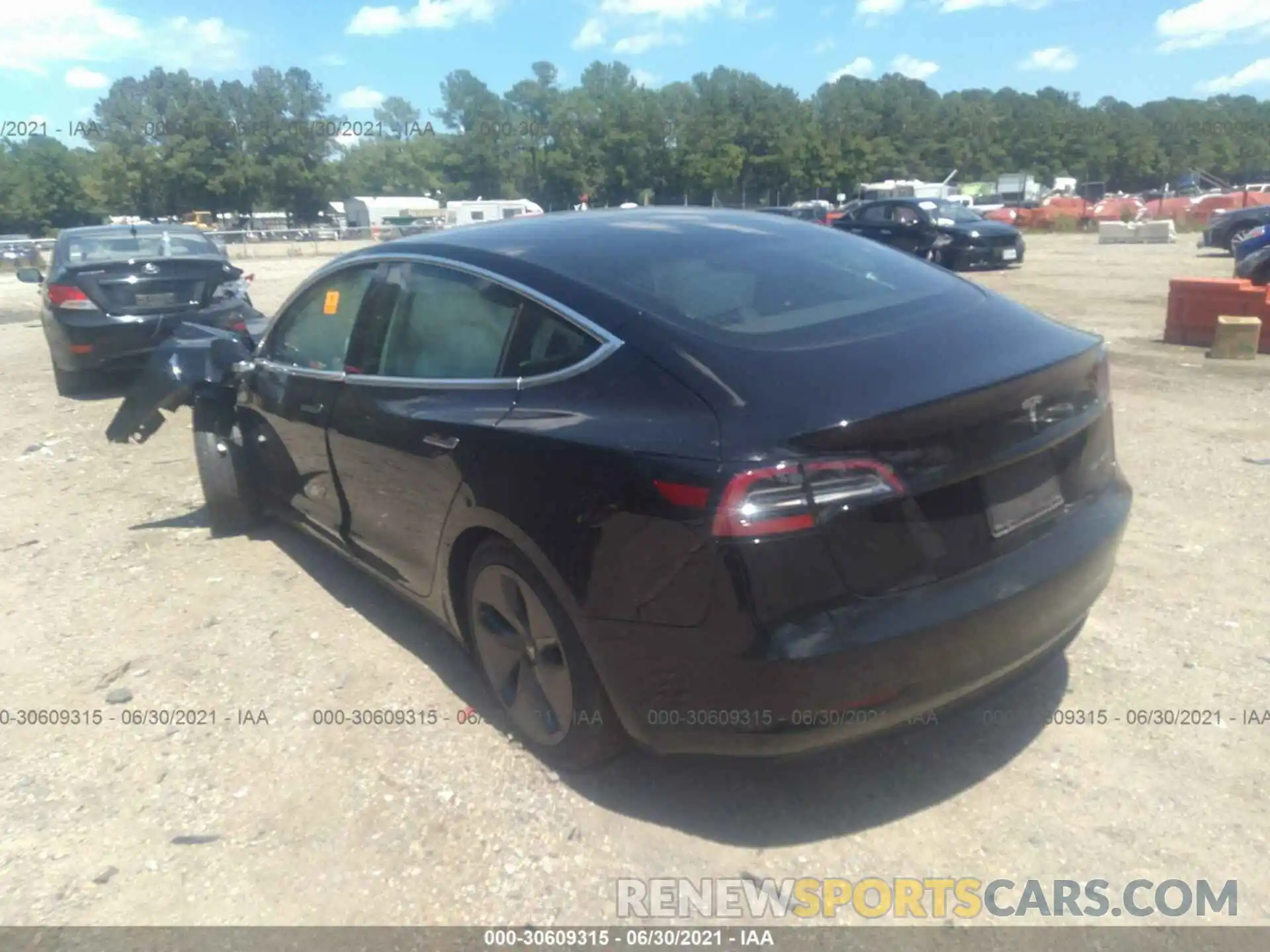 3 Photograph of a damaged car 5YJ3E1EBXLF662995 TESLA MODEL 3 2020