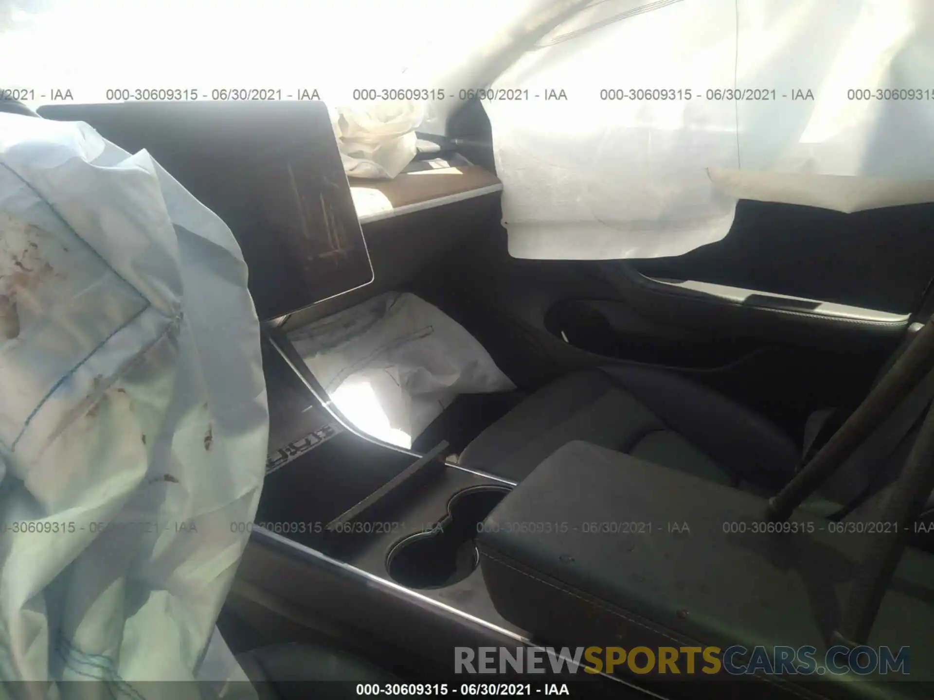 5 Photograph of a damaged car 5YJ3E1EBXLF662995 TESLA MODEL 3 2020