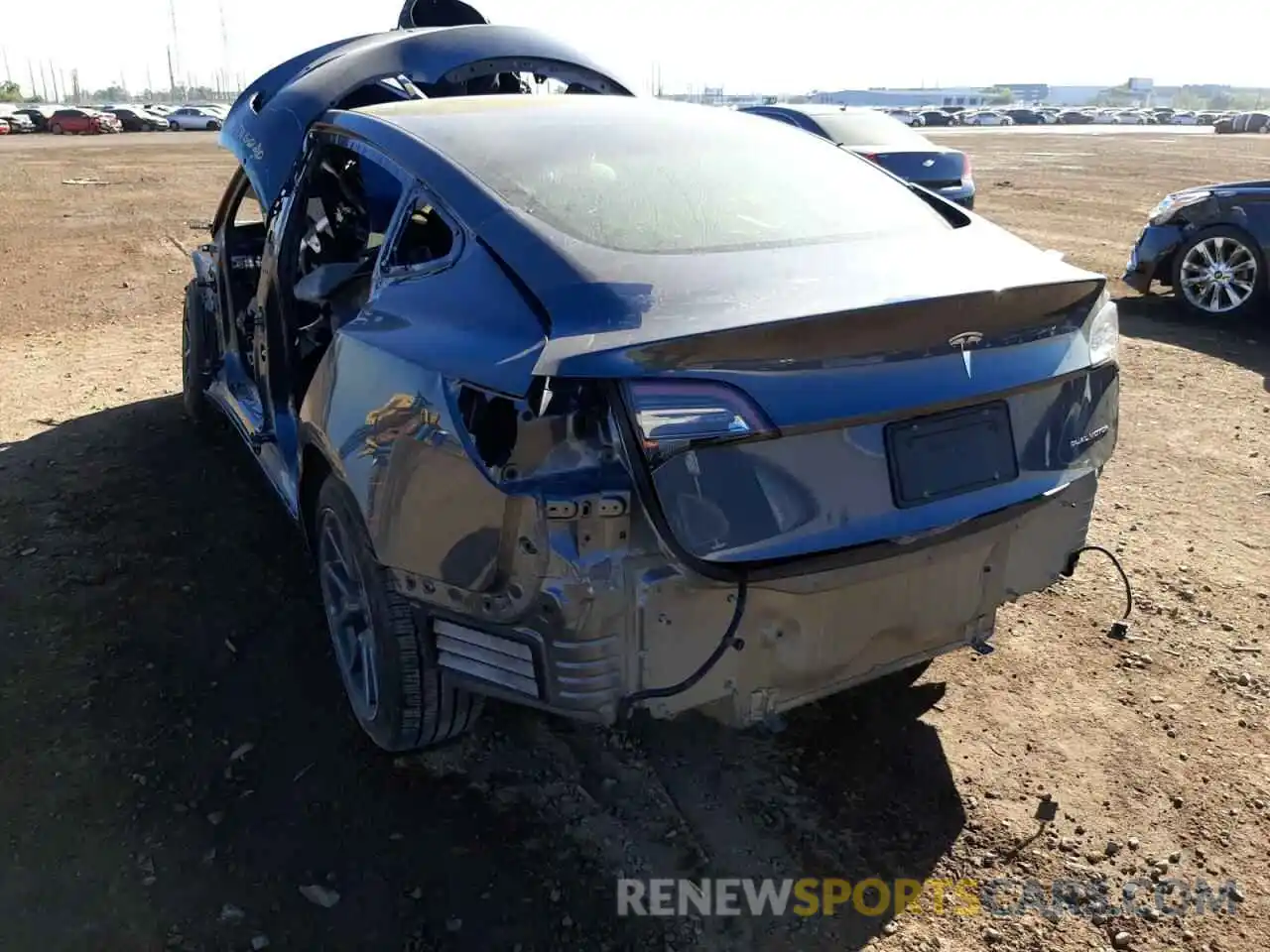 3 Photograph of a damaged car 5YJ3E1EBXLF663290 TESLA MODEL 3 2020