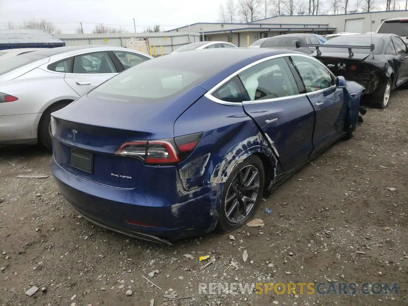 4 Фотография поврежденного автомобиля 5YJ3E1EBXLF664696 TESLA MODEL 3 2020