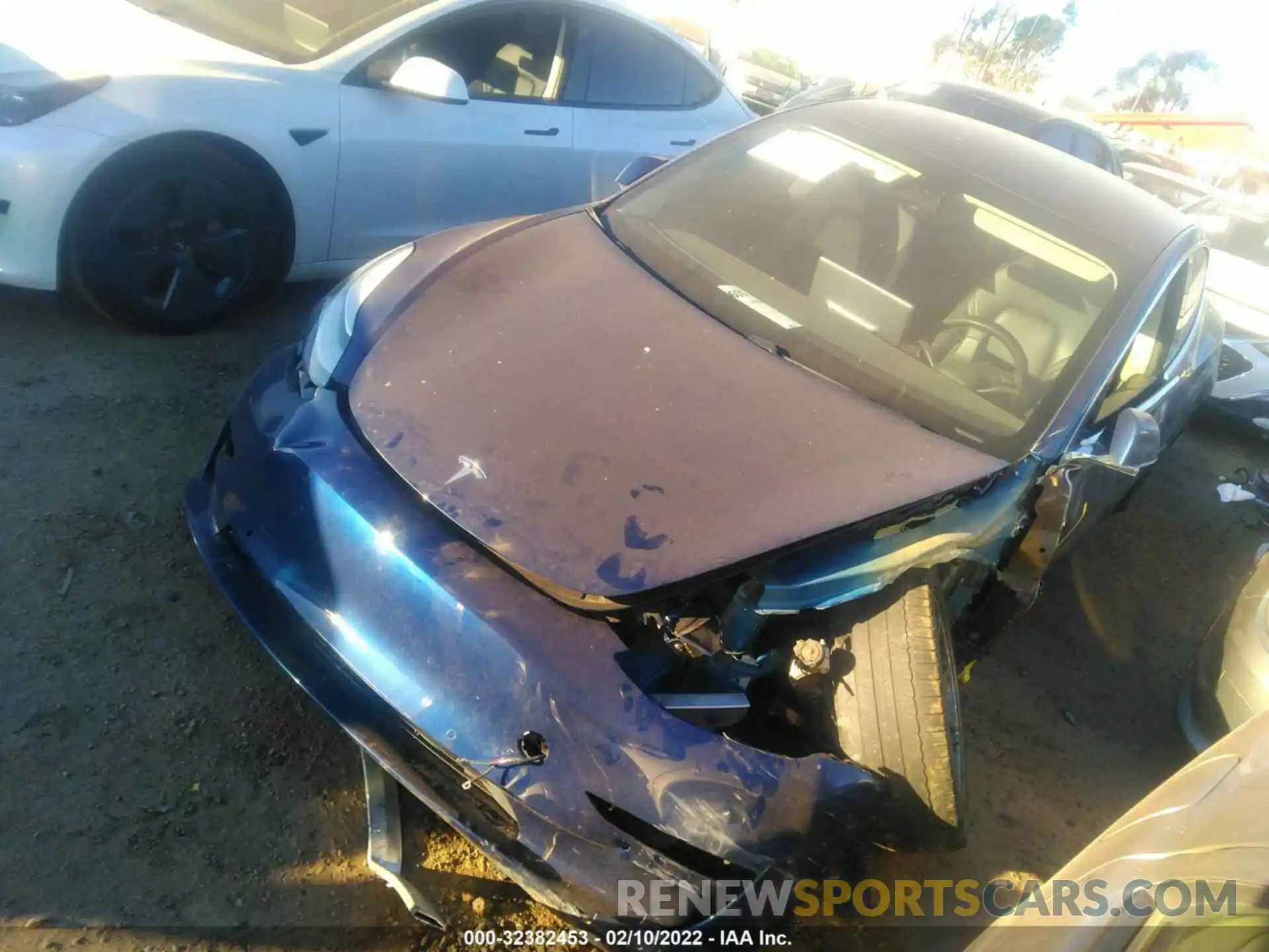 2 Photograph of a damaged car 5YJ3E1EBXLF664908 TESLA MODEL 3 2020