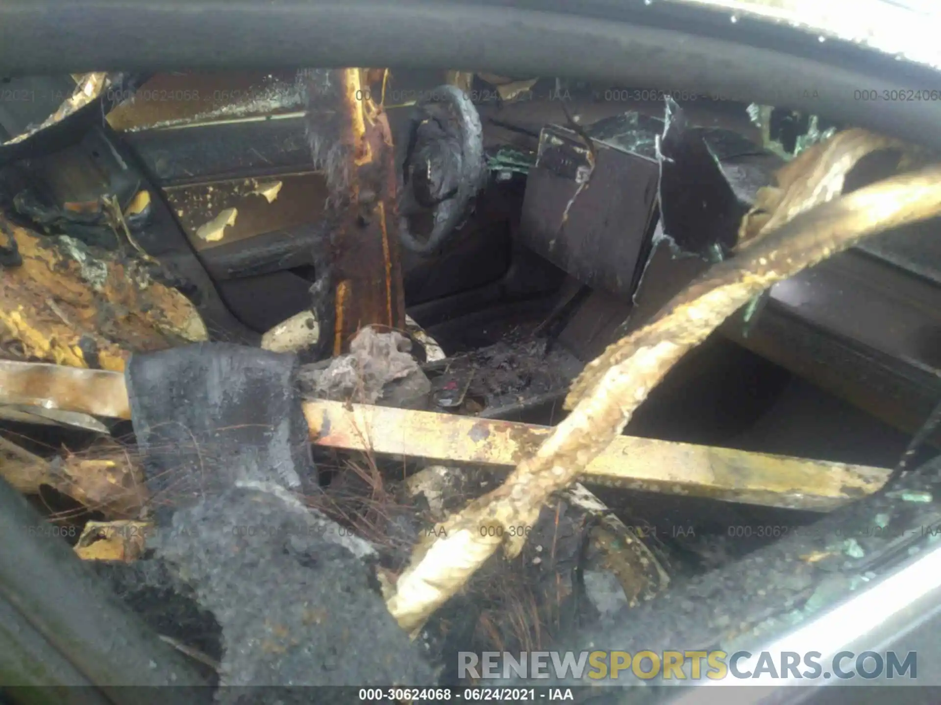 5 Photograph of a damaged car 5YJ3E1EBXLF668814 TESLA MODEL 3 2020