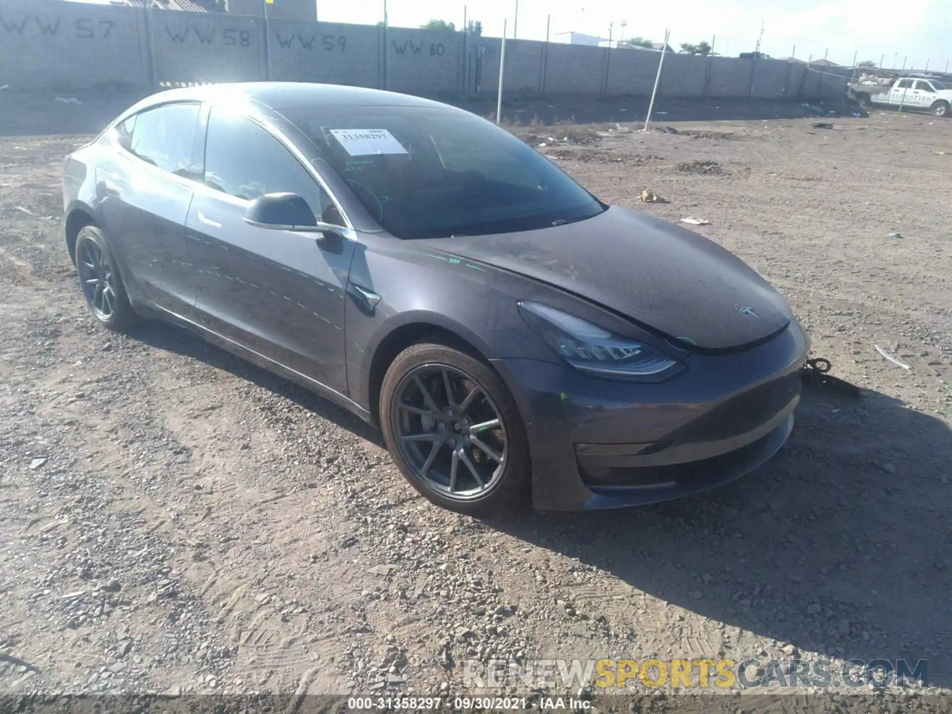 1 Фотография поврежденного автомобиля 5YJ3E1EBXLF710883 TESLA MODEL 3 2020