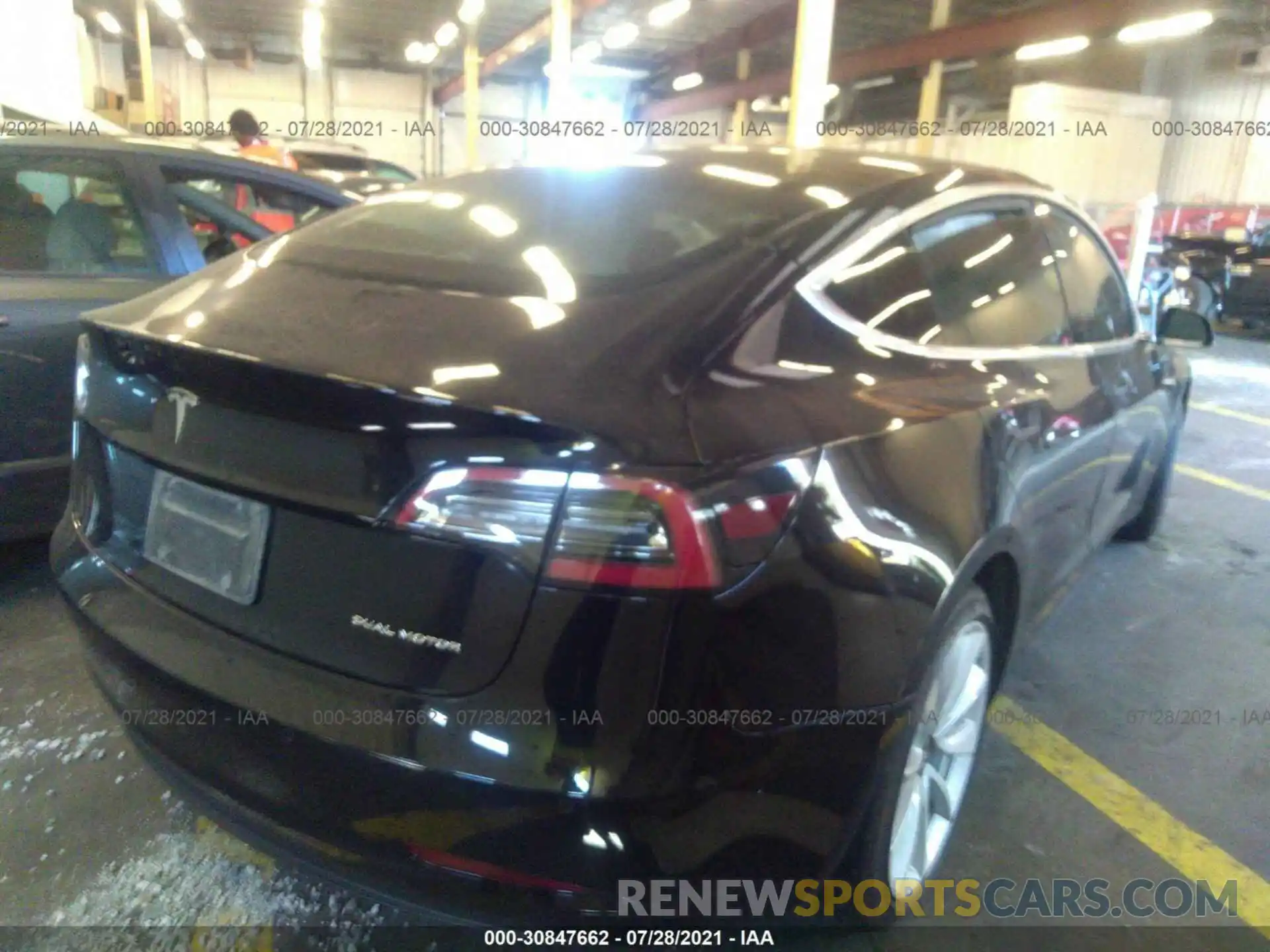 4 Photograph of a damaged car 5YJ3E1EBXLF711757 TESLA MODEL 3 2020