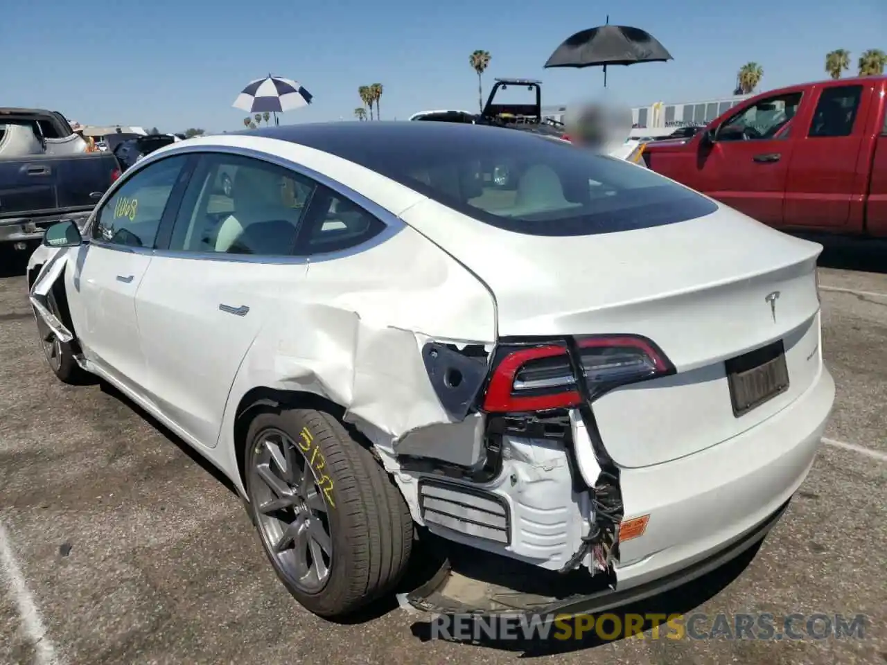 3 Photograph of a damaged car 5YJ3E1EBXLF720152 TESLA MODEL 3 2020