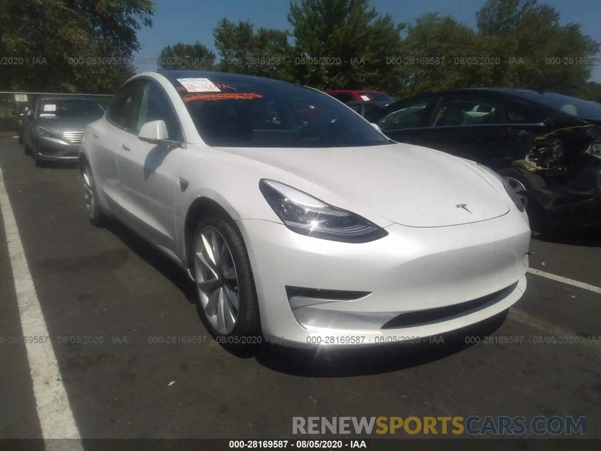 1 Photograph of a damaged car 5YJ3E1EBXLF720345 TESLA MODEL 3 2020