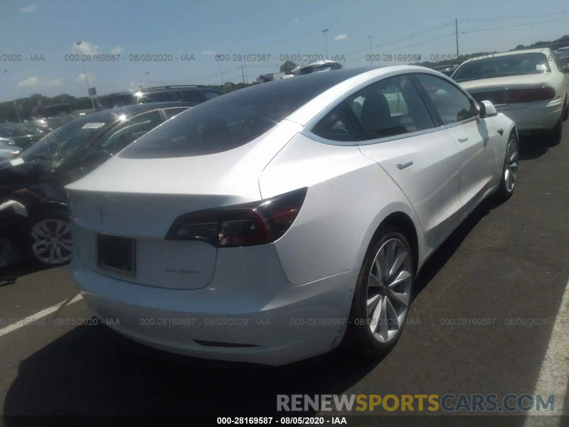 4 Photograph of a damaged car 5YJ3E1EBXLF720345 TESLA MODEL 3 2020