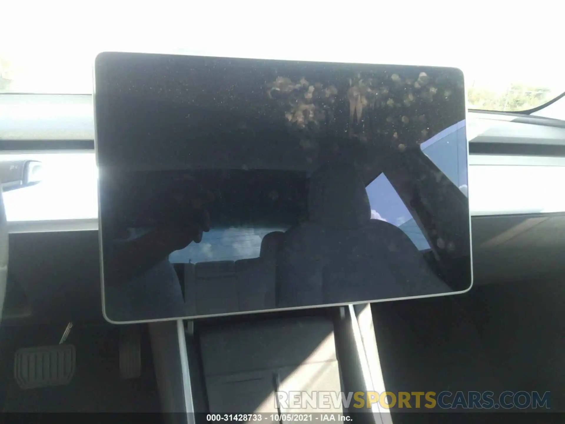 7 Photograph of a damaged car 5YJ3E1EBXLF735797 TESLA MODEL 3 2020