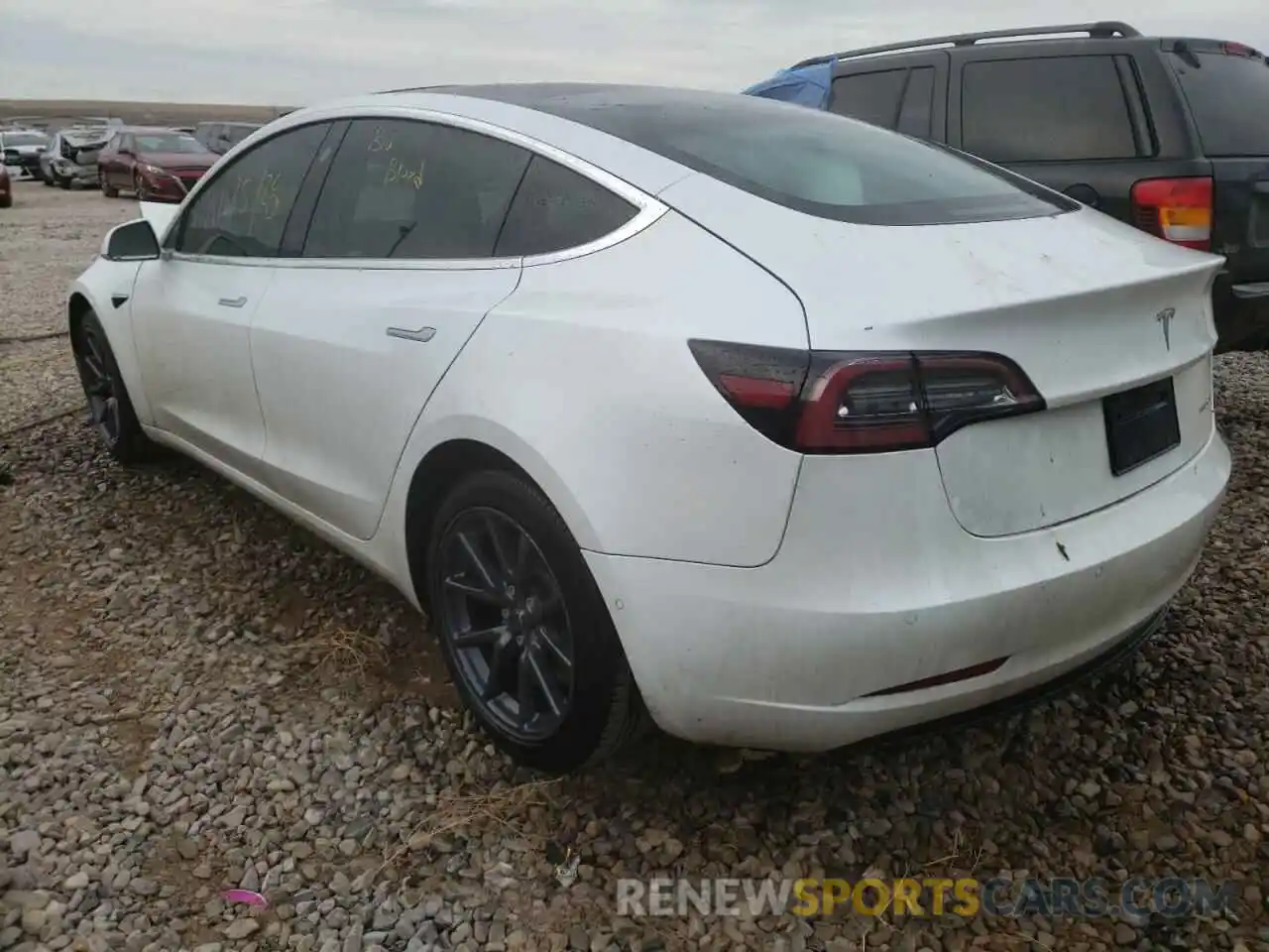 3 Фотография поврежденного автомобиля 5YJ3E1EBXLF735900 TESLA MODEL 3 2020