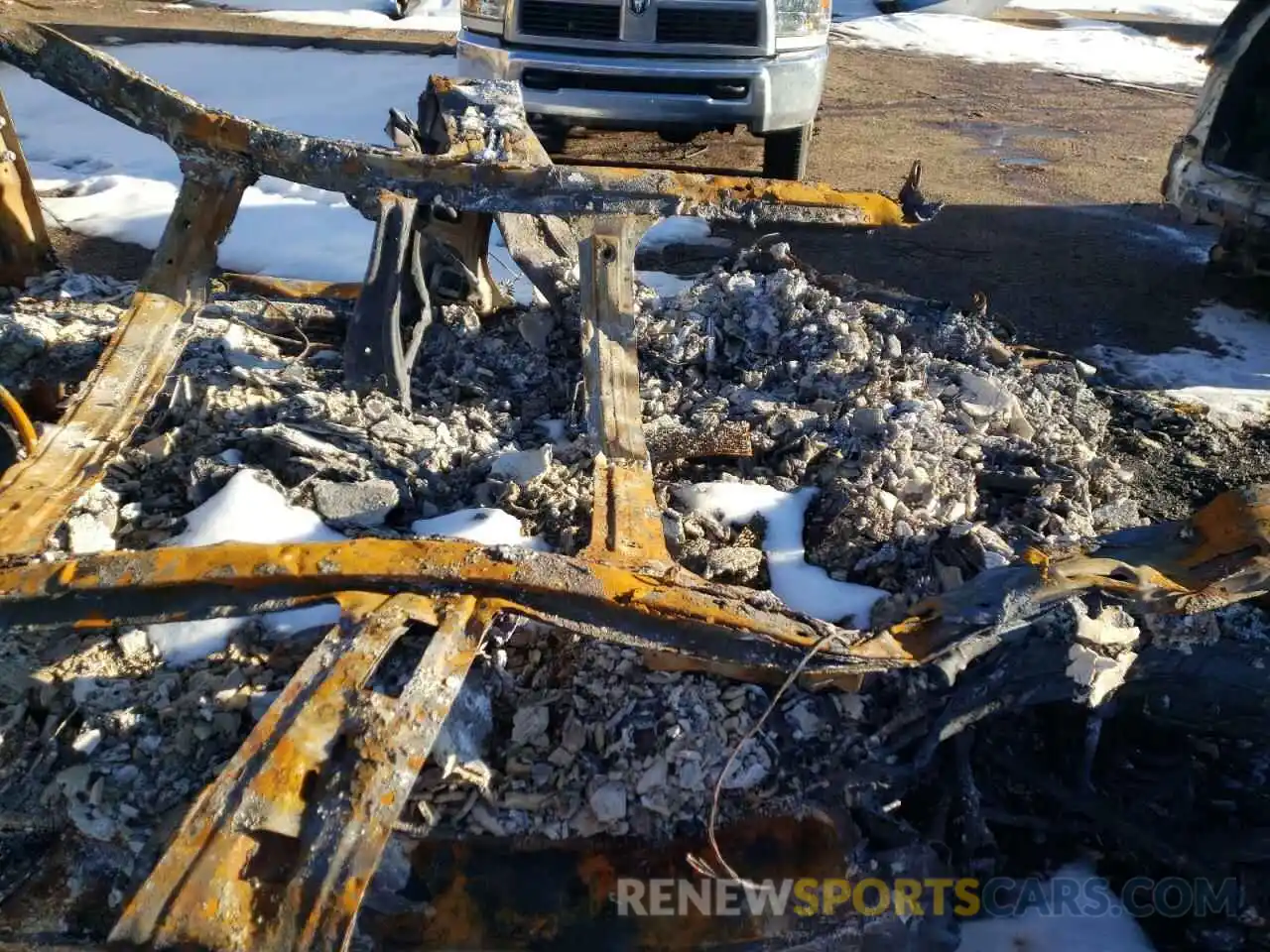 5 Photograph of a damaged car 5YJ3E1EBXLF744371 TESLA MODEL 3 2020