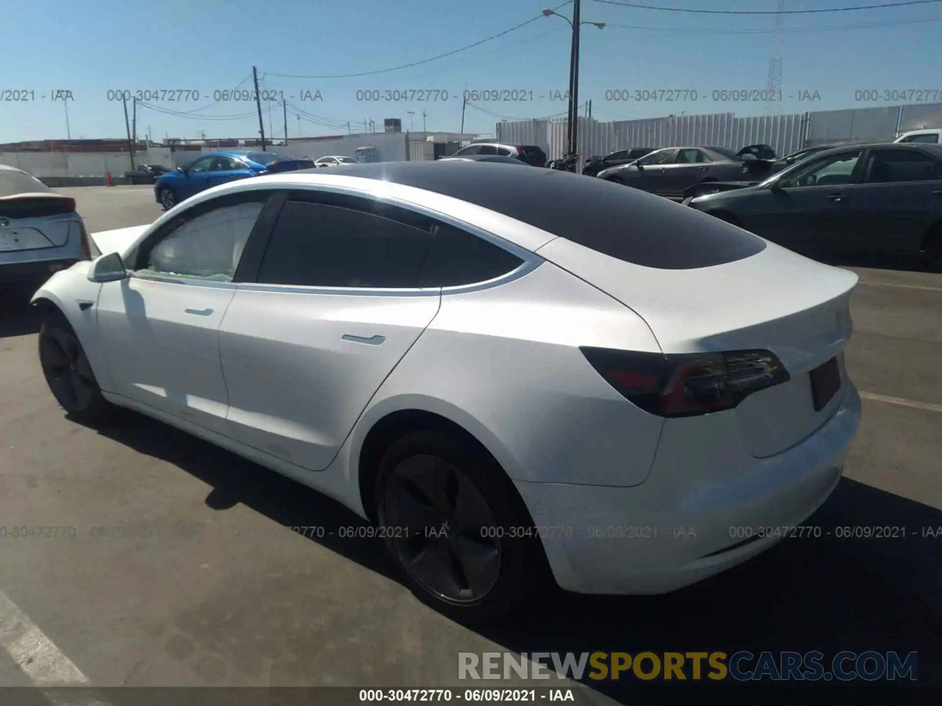 3 Photograph of a damaged car 5YJ3E1EBXLF745424 TESLA MODEL 3 2020