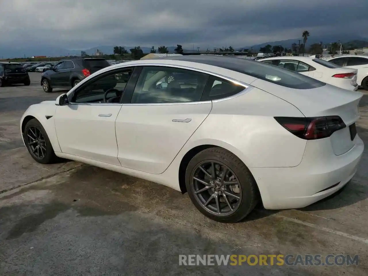 2 Photograph of a damaged car 5YJ3E1EBXLF746475 TESLA MODEL 3 2020