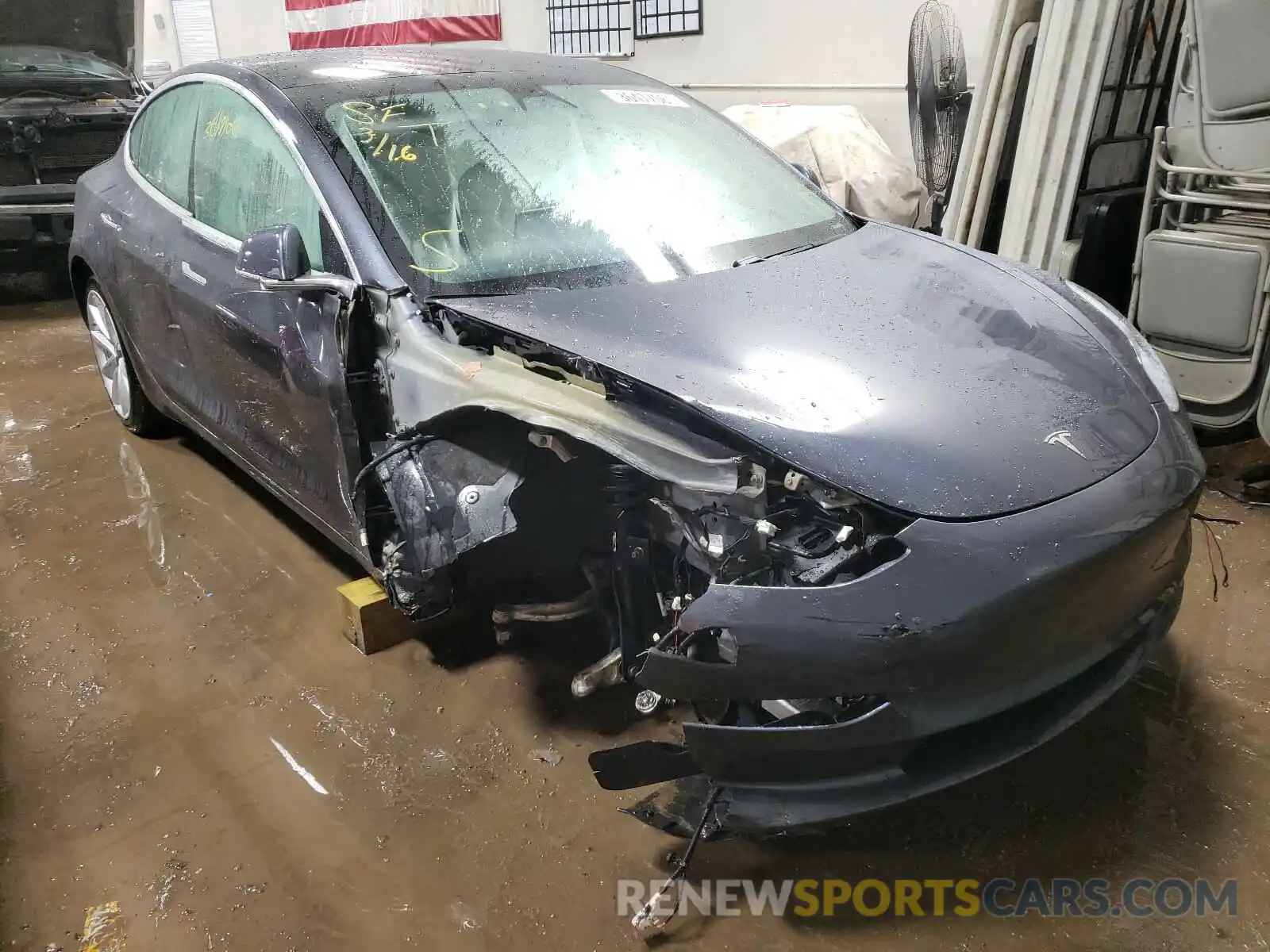 1 Photograph of a damaged car 5YJ3E1EBXLF769772 TESLA MODEL 3 2020