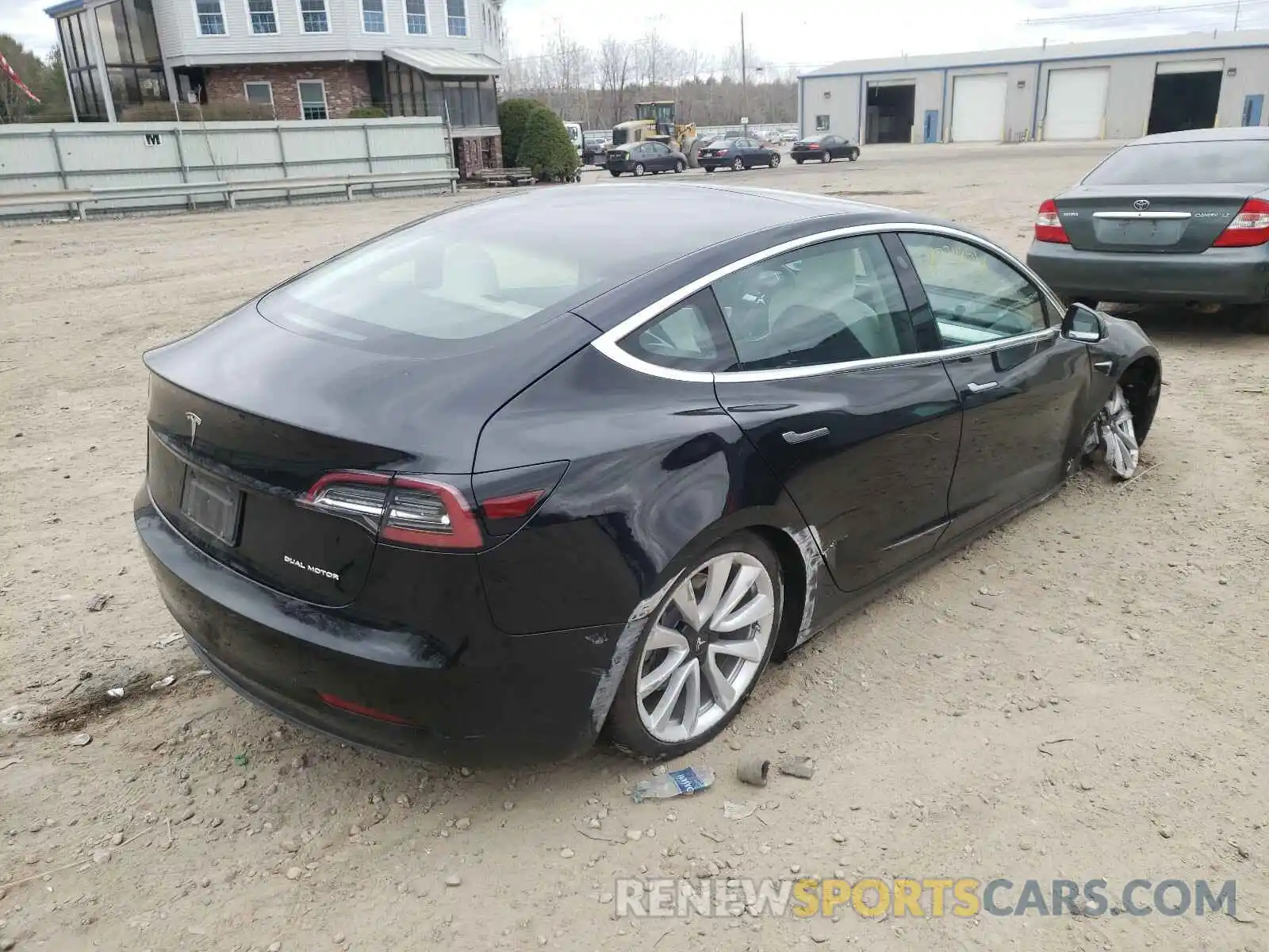 4 Фотография поврежденного автомобиля 5YJ3E1EBXLF783302 TESLA MODEL 3 2020