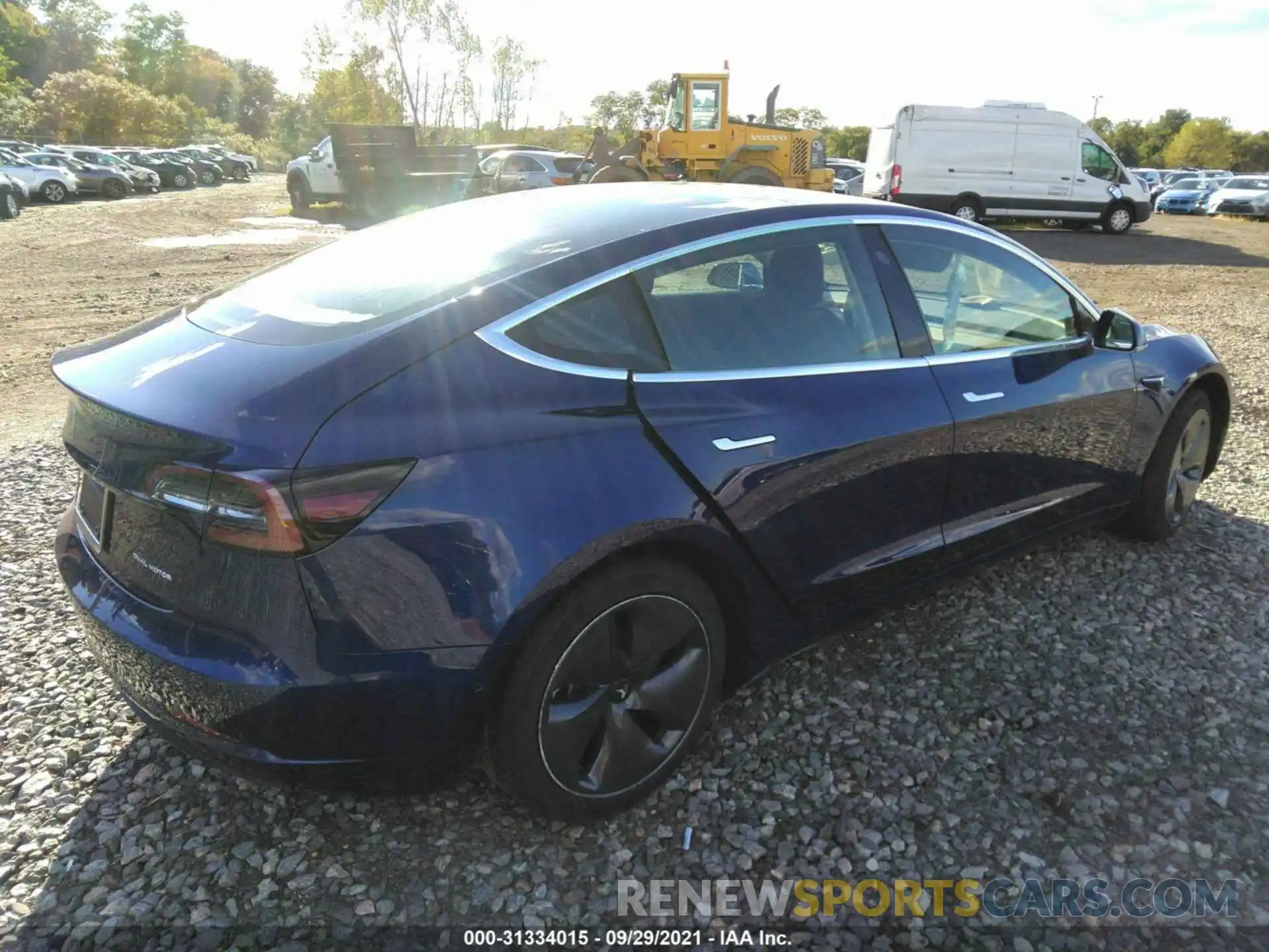 4 Фотография поврежденного автомобиля 5YJ3E1EBXLF790458 TESLA MODEL 3 2020