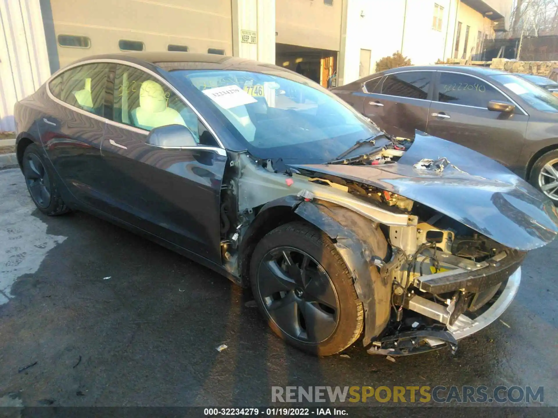 1 Photograph of a damaged car 5YJ3E1EBXLF795708 TESLA MODEL 3 2020