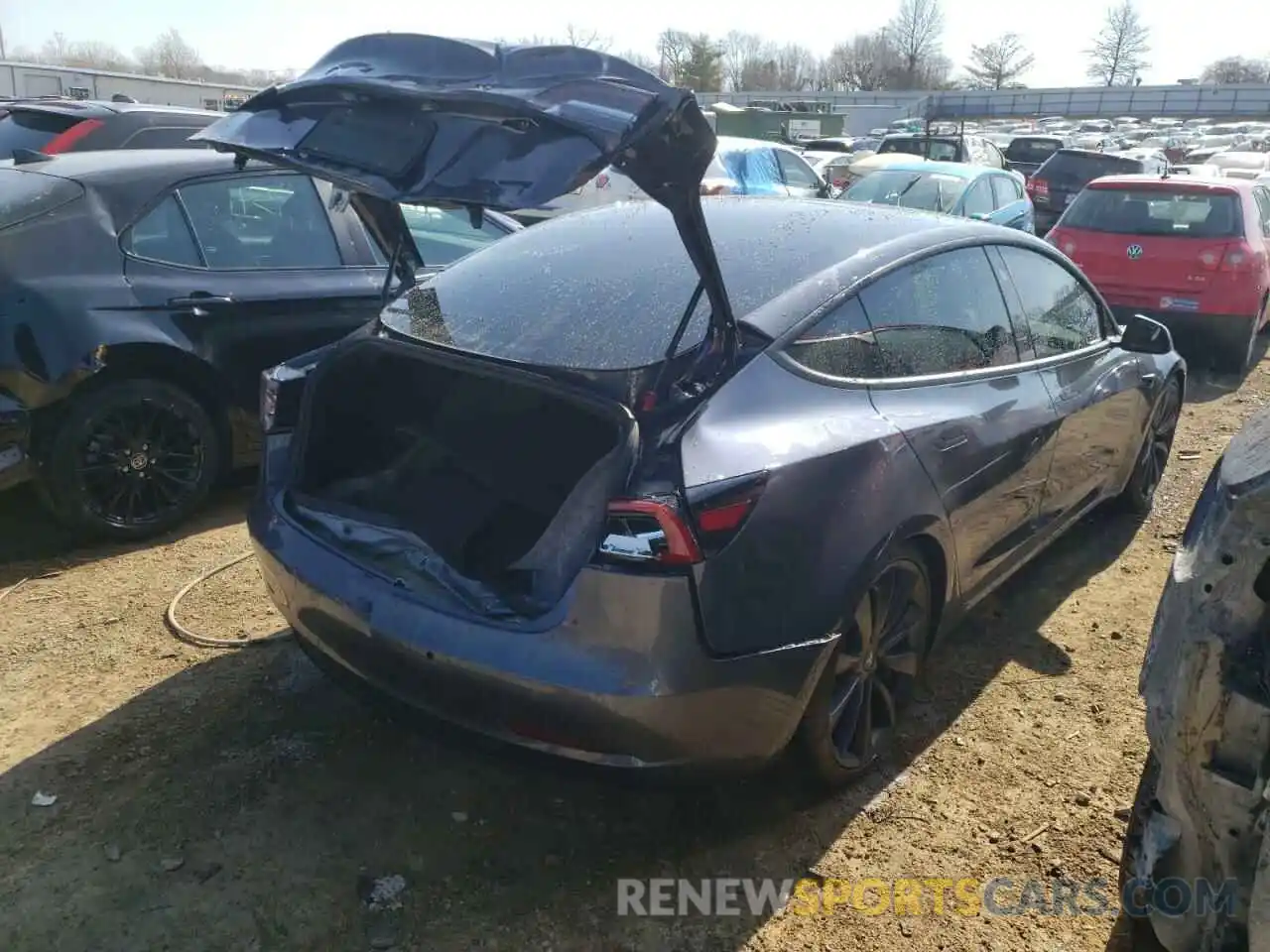 4 Photograph of a damaged car 5YJ3E1EC0LF641033 TESLA MODEL 3 2020