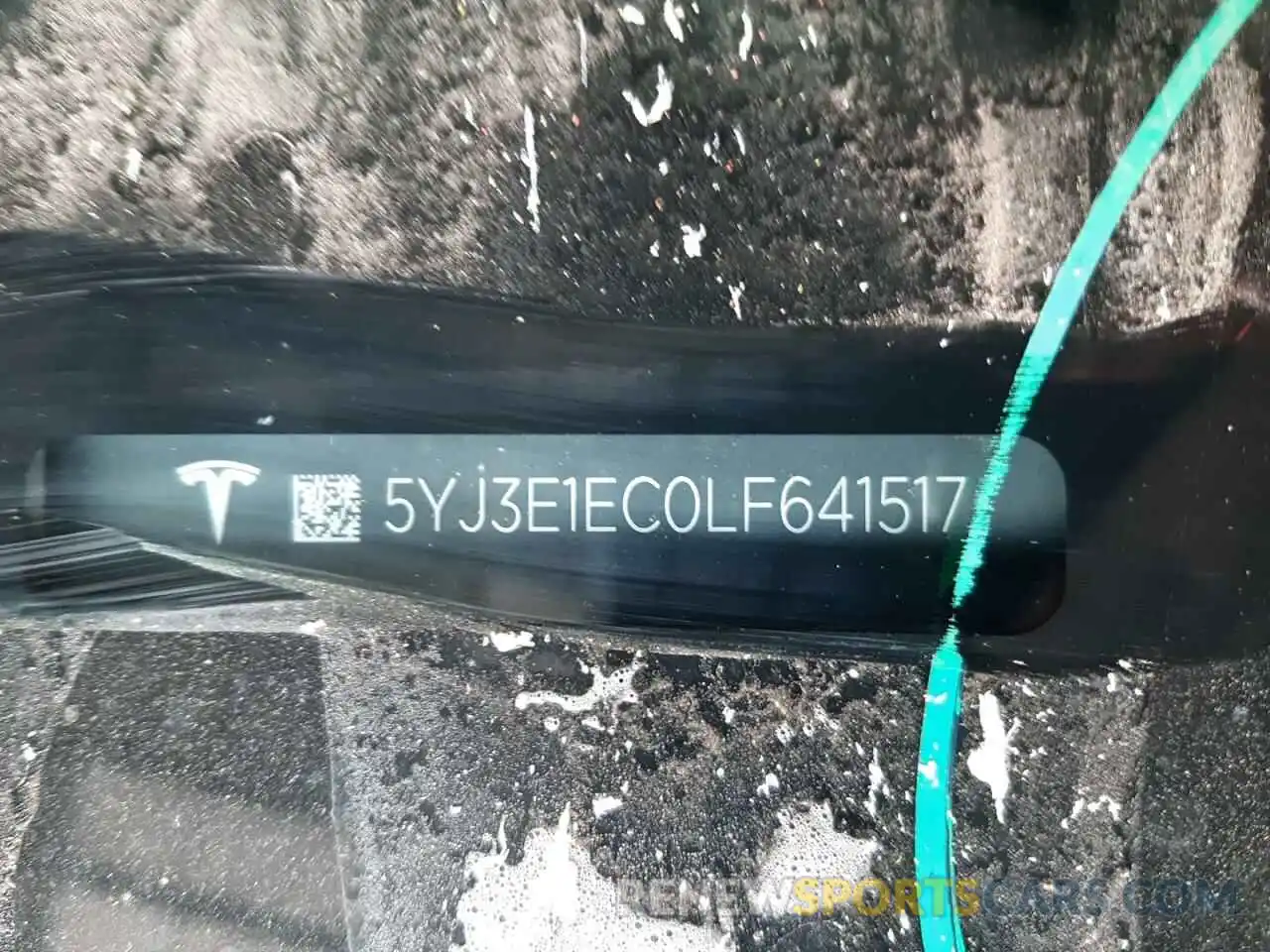 10 Photograph of a damaged car 5YJ3E1EC0LF641517 TESLA MODEL 3 2020