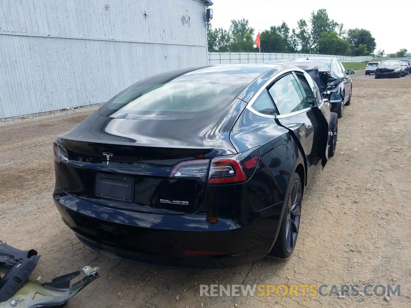 4 Фотография поврежденного автомобиля 5YJ3E1EC0LF788081 TESLA MODEL 3 2020