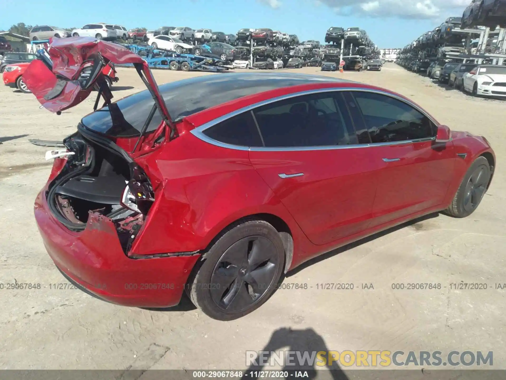 4 Photograph of a damaged car 5YJ3E1EC1LF586513 TESLA MODEL 3 2020