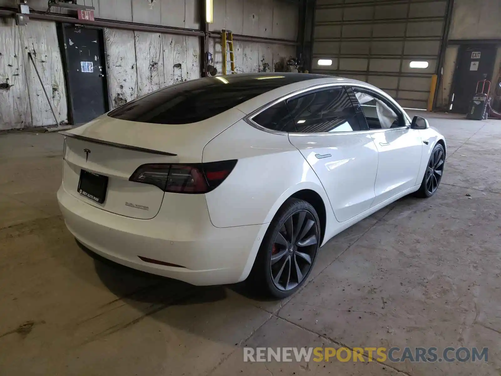 4 Photograph of a damaged car 5YJ3E1EC1LF642143 TESLA MODEL 3 2020