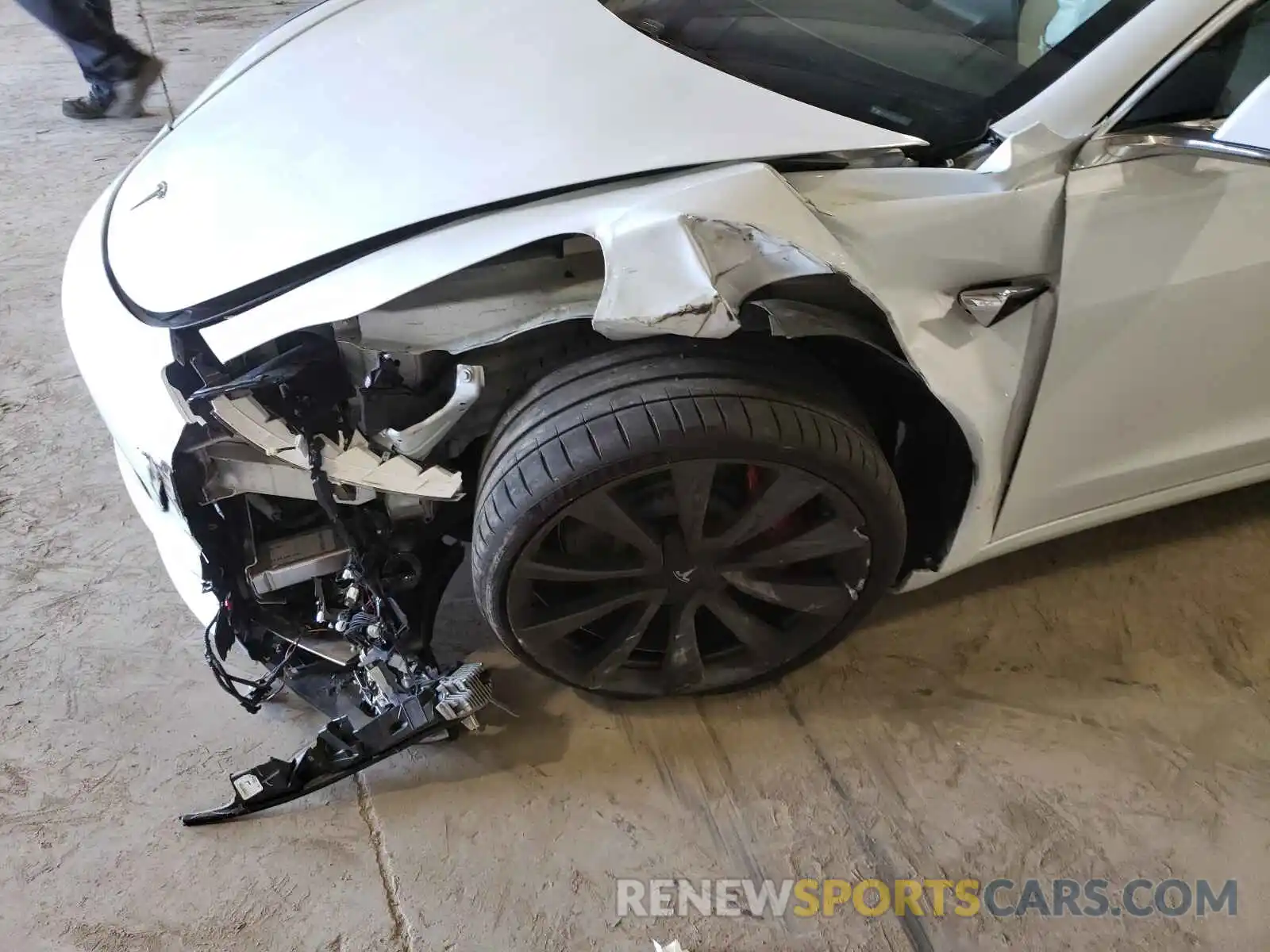 9 Photograph of a damaged car 5YJ3E1EC1LF642143 TESLA MODEL 3 2020