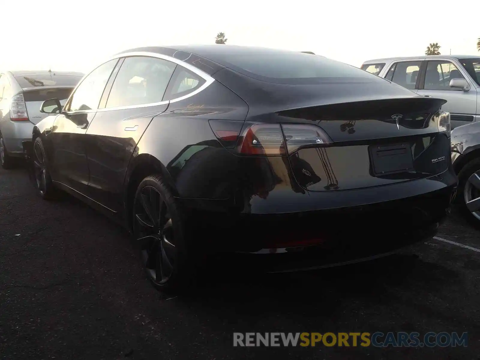 3 Photograph of a damaged car 5YJ3E1EC1LF774965 TESLA MODEL 3 2020