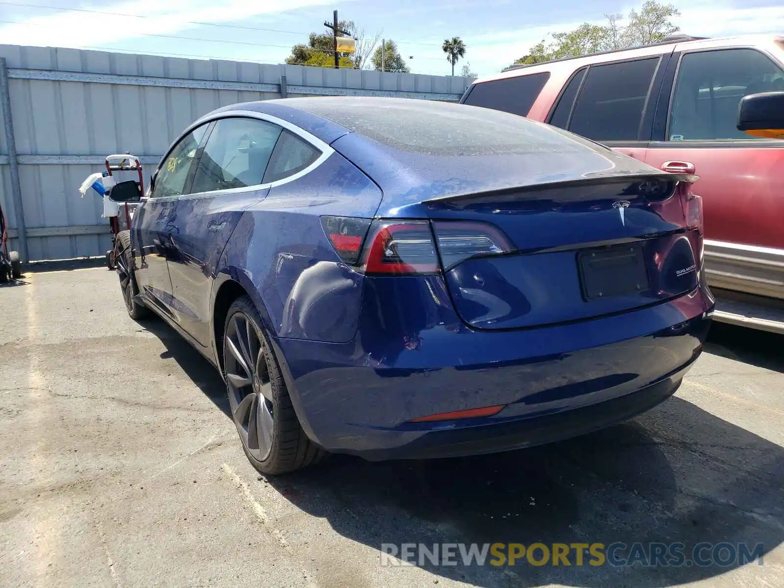 3 Photograph of a damaged car 5YJ3E1EC1LF802103 TESLA MODEL 3 2020