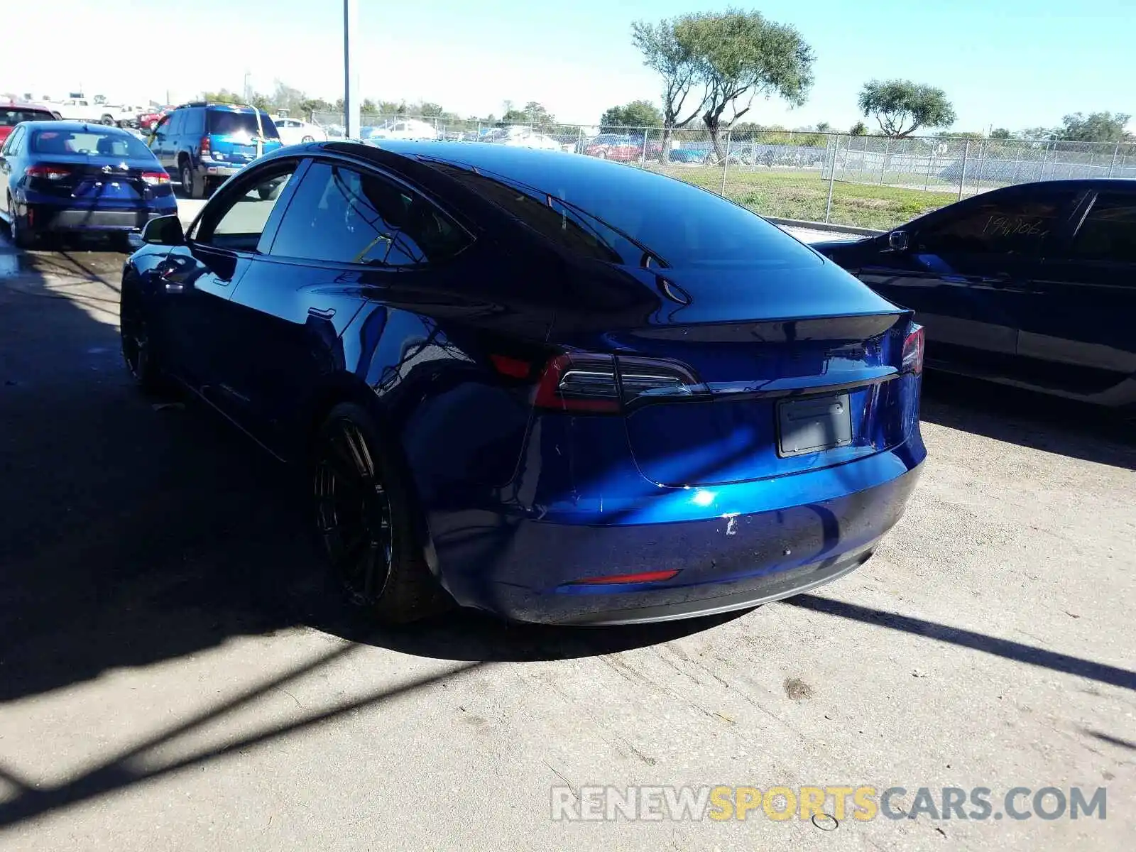 3 Photograph of a damaged car 5YJ3E1EC2LF586892 TESLA MODEL 3 2020