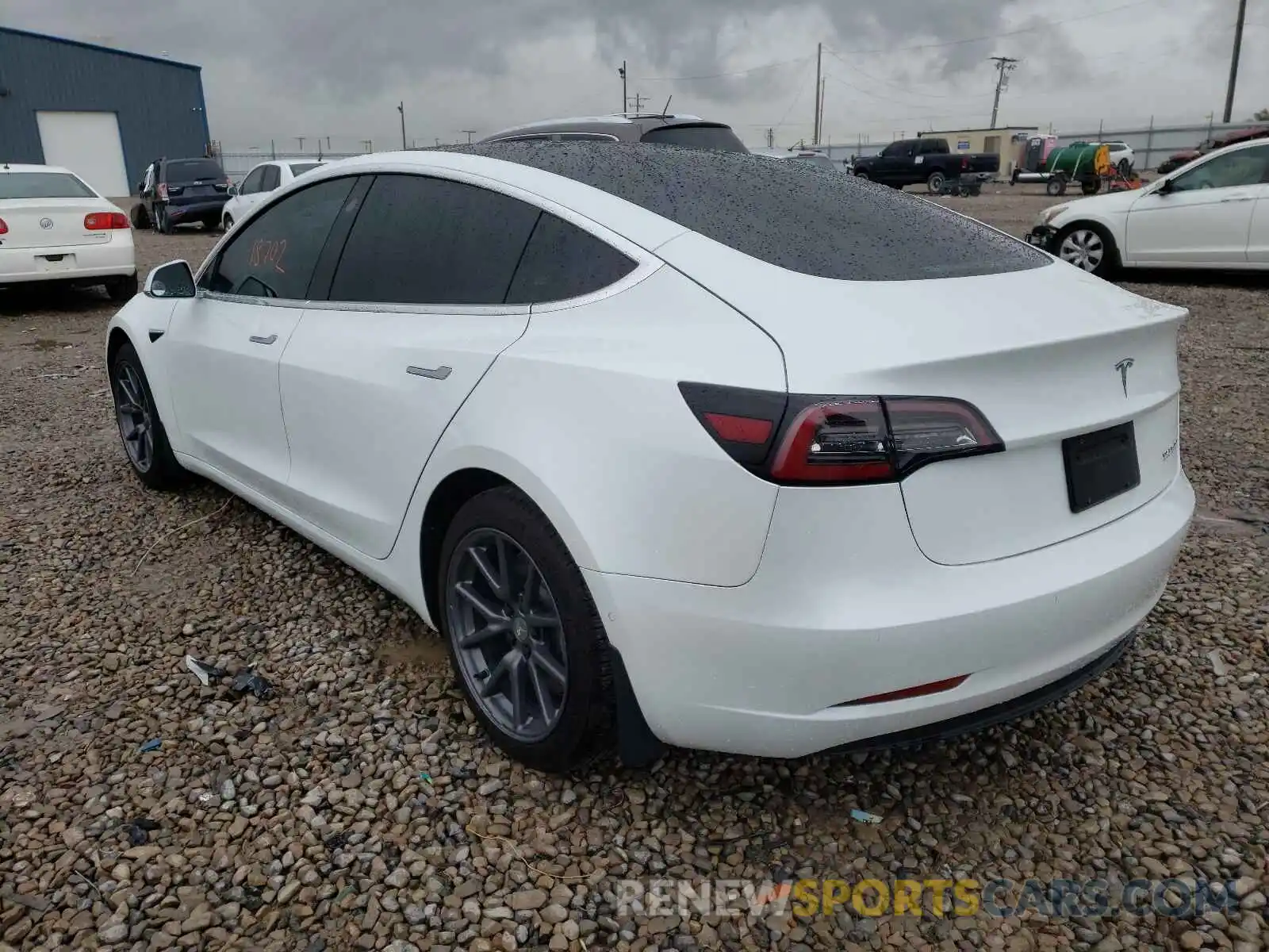 3 Photograph of a damaged car 5YJ3E1EC2LF602640 TESLA MODEL 3 2020