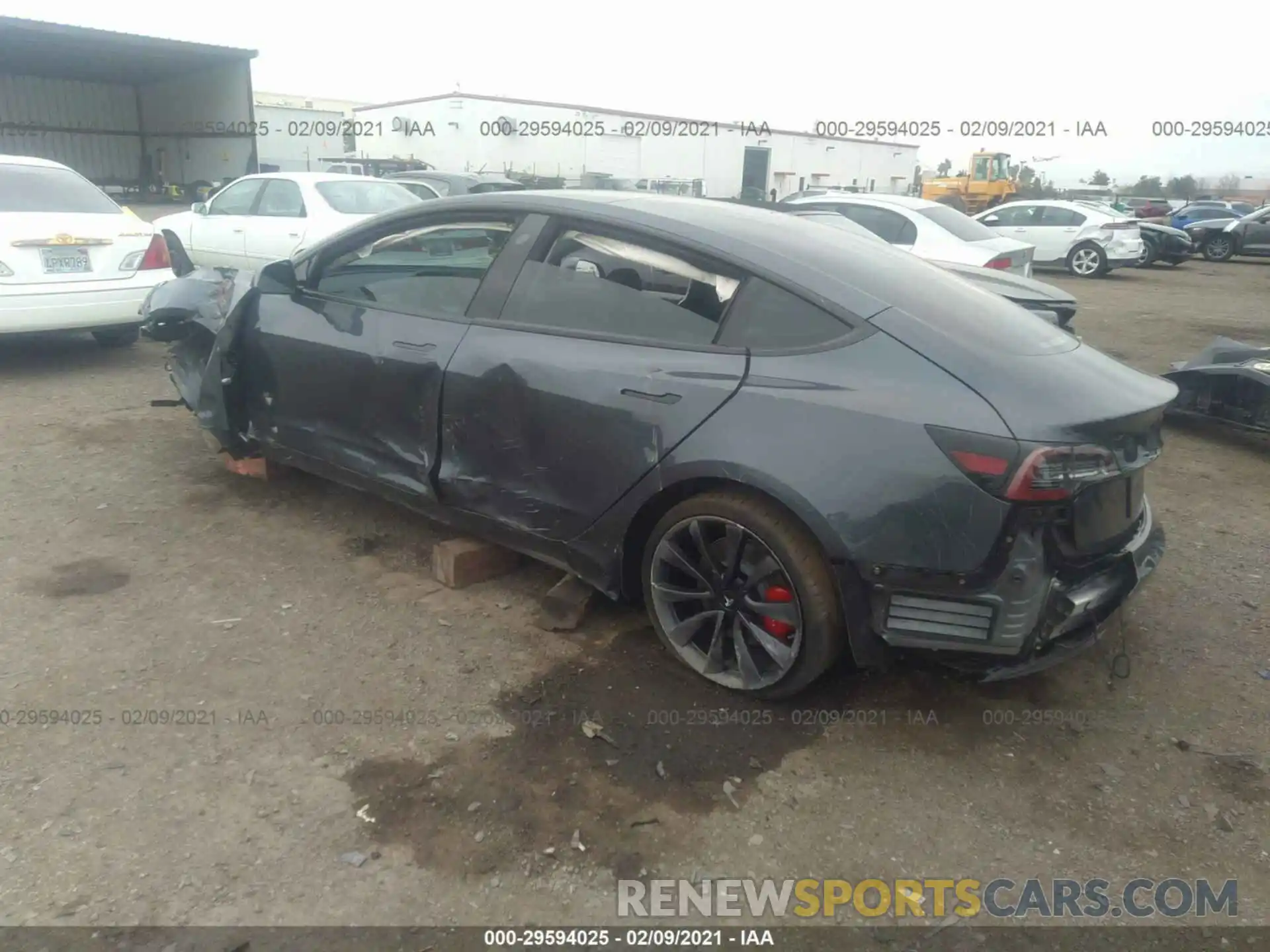 3 Photograph of a damaged car 5YJ3E1EC2LF641020 TESLA MODEL 3 2020