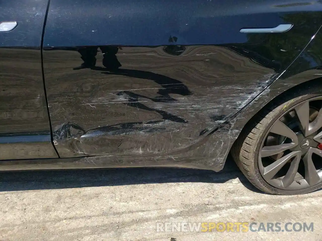 9 Photograph of a damaged car 5YJ3E1EC2LF713141 TESLA MODEL 3 2020