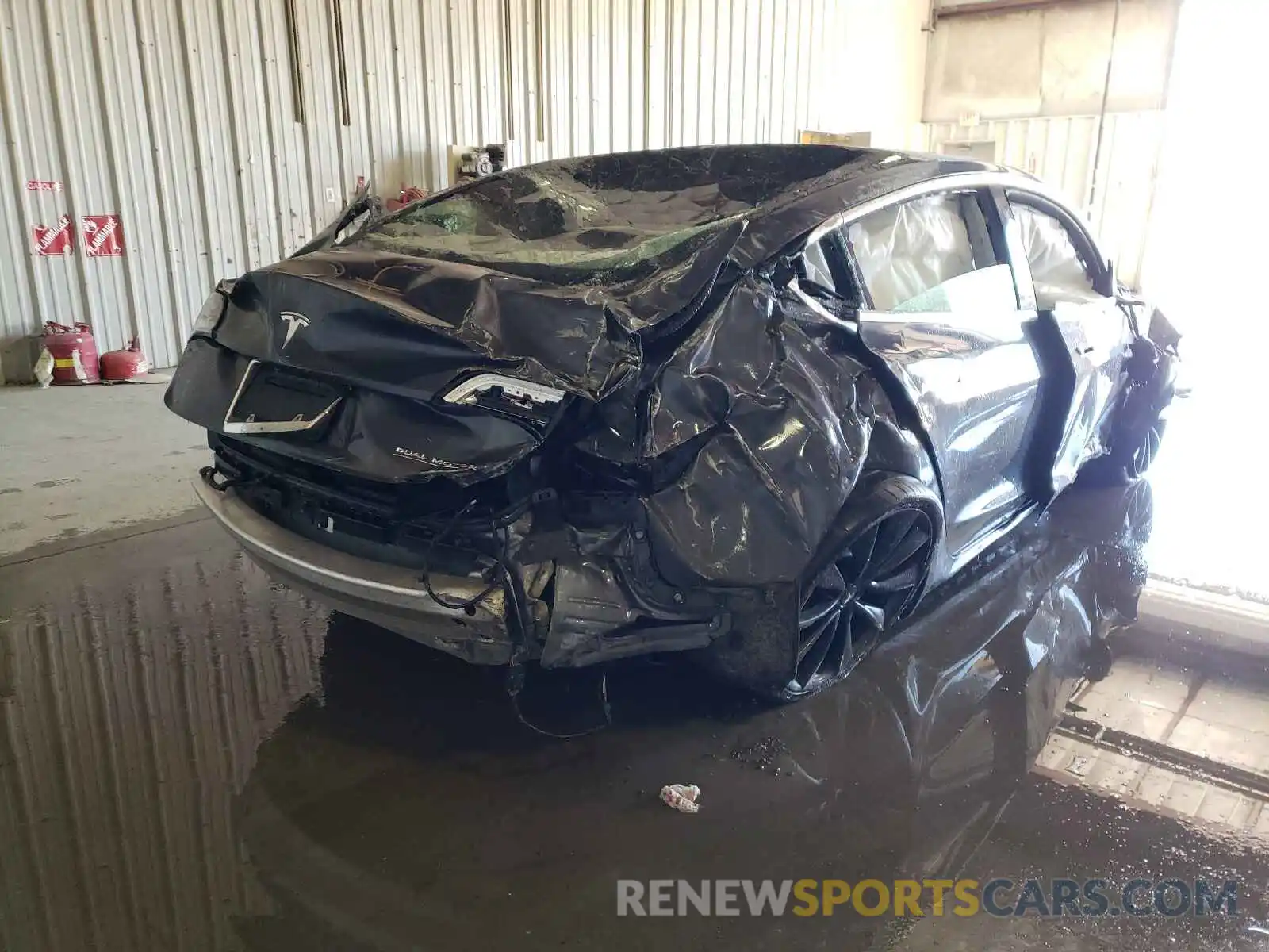 4 Photograph of a damaged car 5YJ3E1EC2LF800229 TESLA MODEL 3 2020