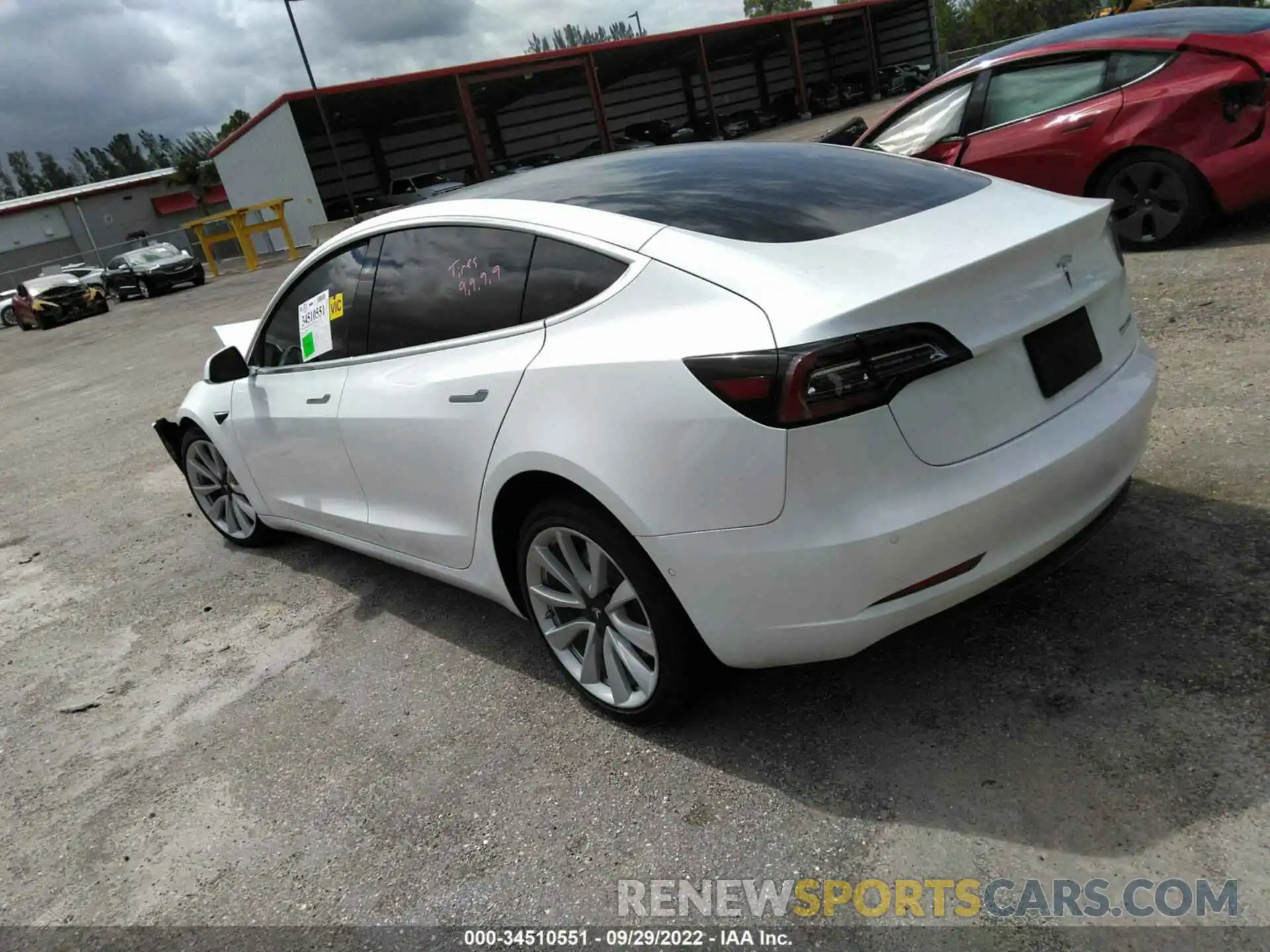 3 Photograph of a damaged car 5YJ3E1EC3LF587050 TESLA MODEL 3 2020