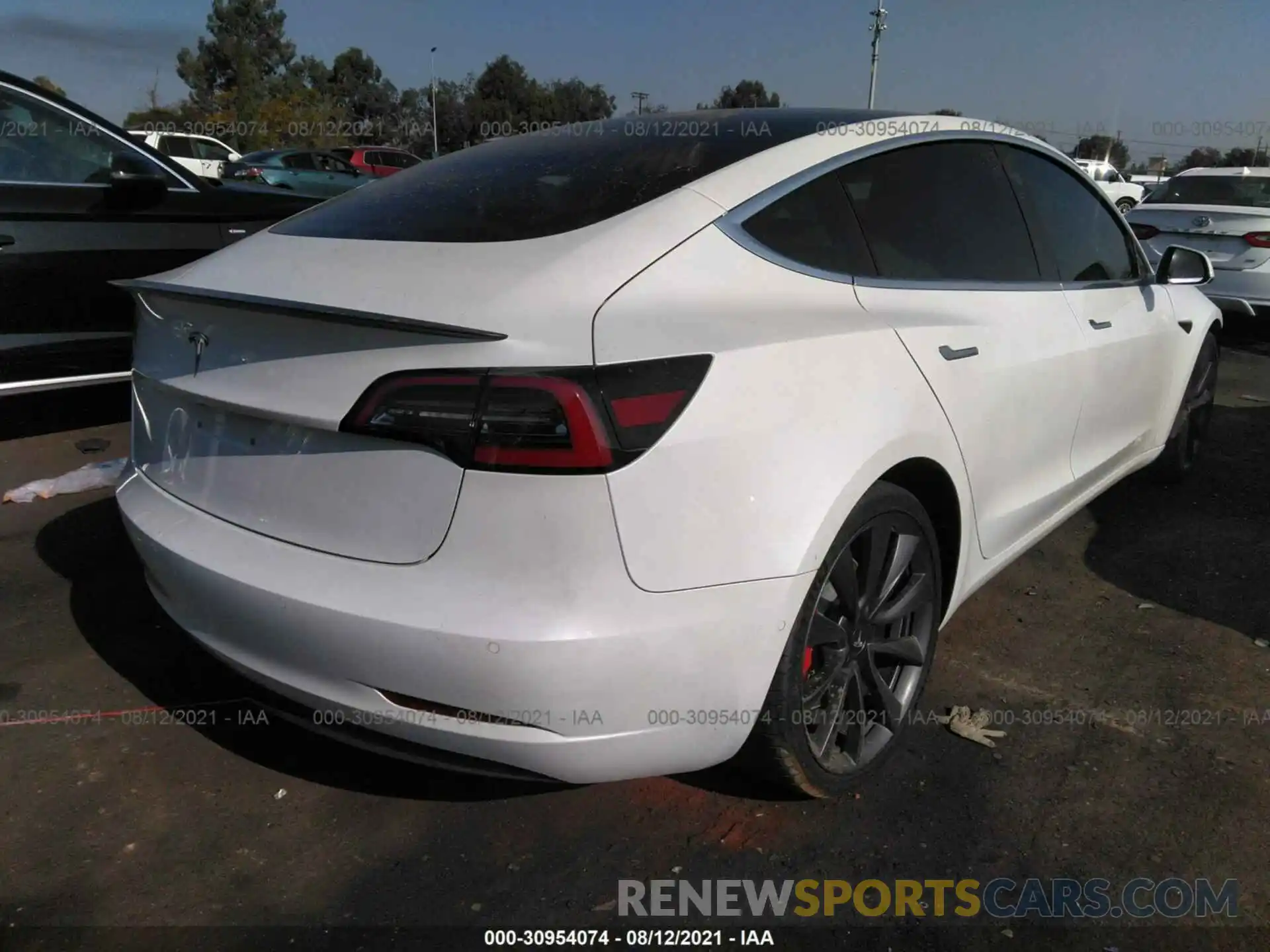 4 Photograph of a damaged car 5YJ3E1EC3LF719577 TESLA MODEL 3 2020