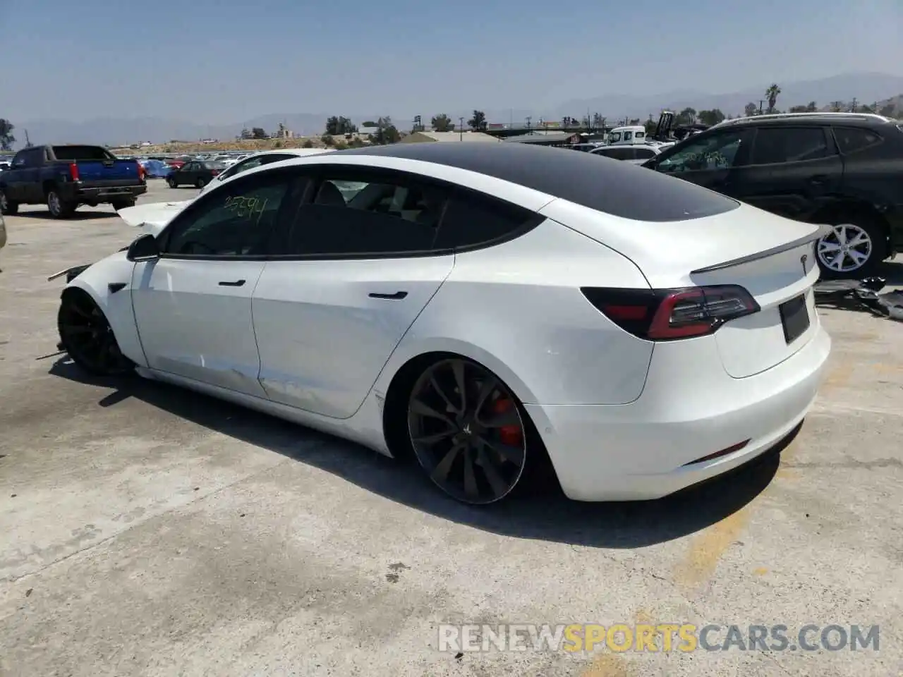 3 Photograph of a damaged car 5YJ3E1EC3LF805519 TESLA MODEL 3 2020