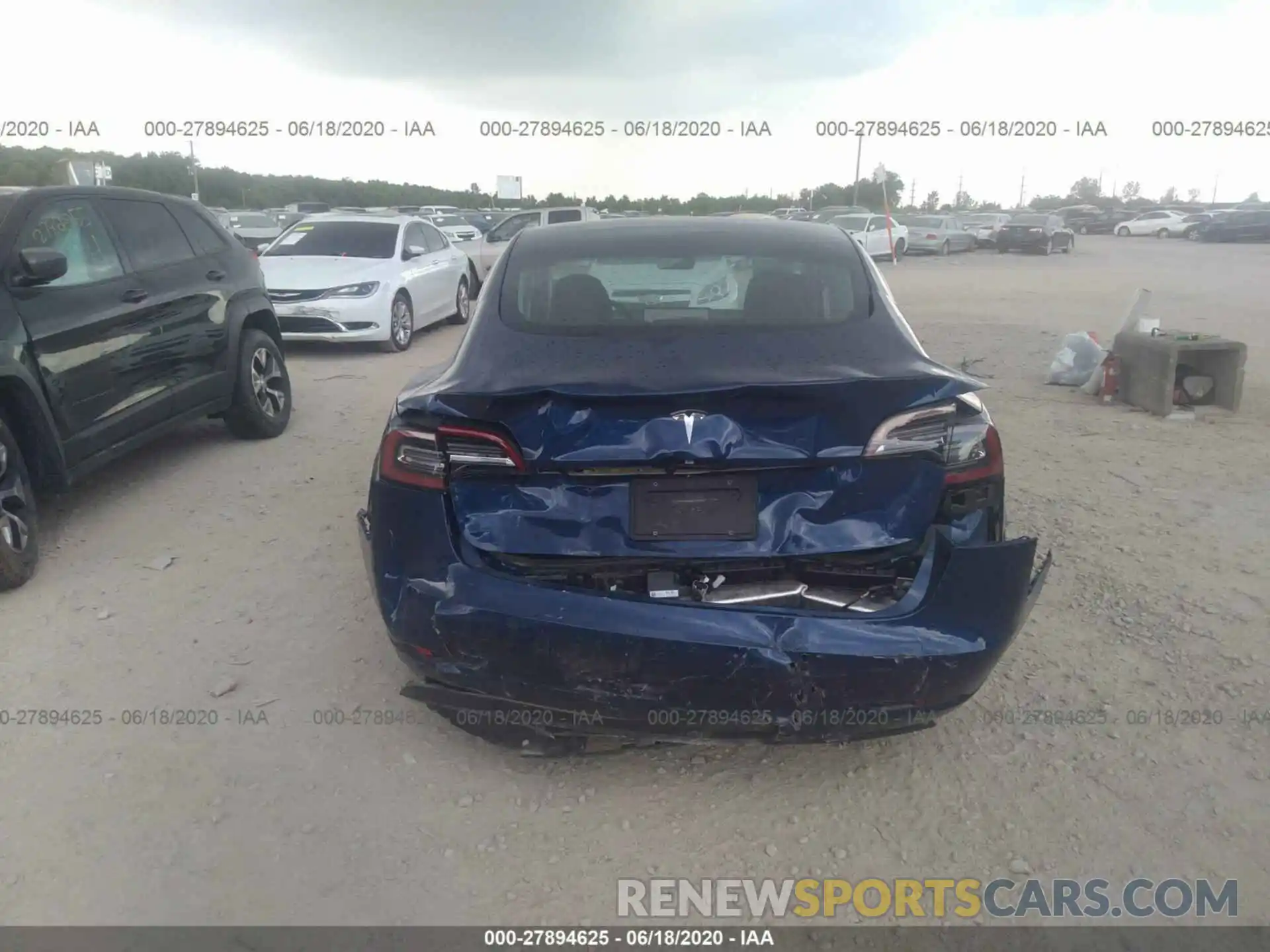 6 Photograph of a damaged car 5YJ3E1EC4LF586876 TESLA MODEL 3 2020